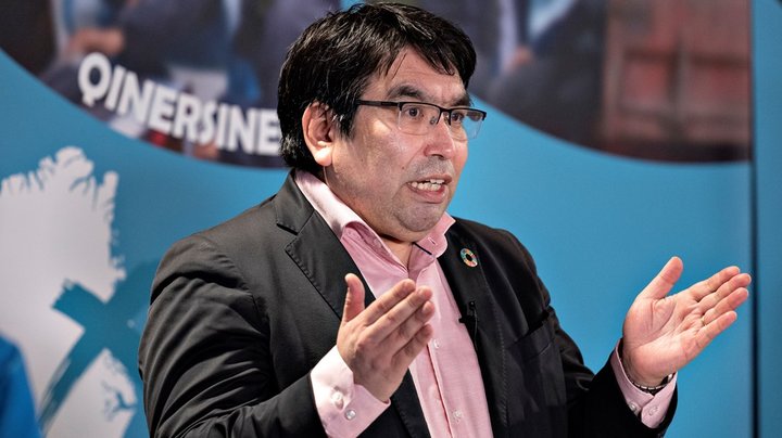 Grønlands tidligere udenrigsminister vil gøre comeback ved valget