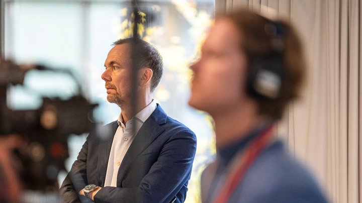 Indenrigs- og Sundhedsministeriet skærer ned og omrokerer