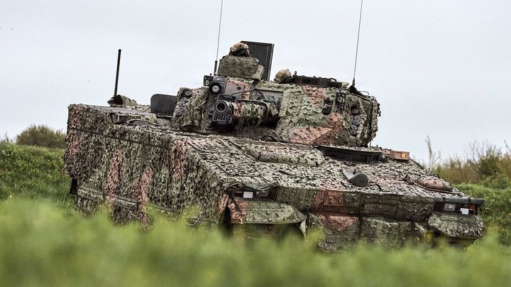 Vi bruger milliarder i rekordfart – men får forældet kampkraft retur i sneglefart