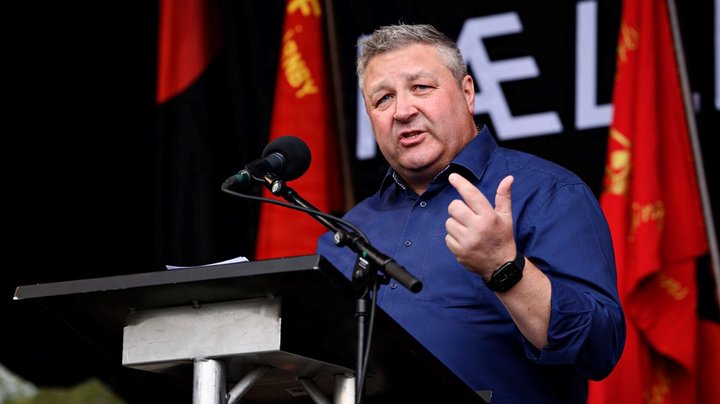 3F-formand: "Politikerne har snydt os og soldet pengene væk på skattelettelser"