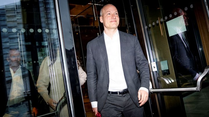 Løkke advarer igen og igen mod Enhedslistens hovedbestyrelse. Men dens magt er ikke, hvad den var engang