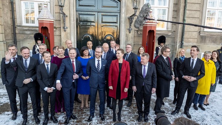 SVM slog rekord med 25 ministre: Se størrelsen på alle regeringer siden 1945