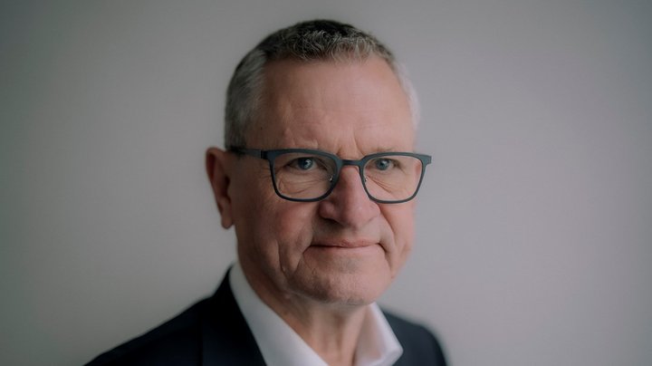 Folketingets nye formand er ikke en kritisk vagthund. Men han vil lytte på Messerschmidts forslag i præsidiet
