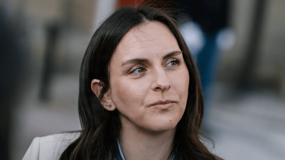 Blå partier kræver svar fra Monika Rubin om udsattes manglende klageadgang