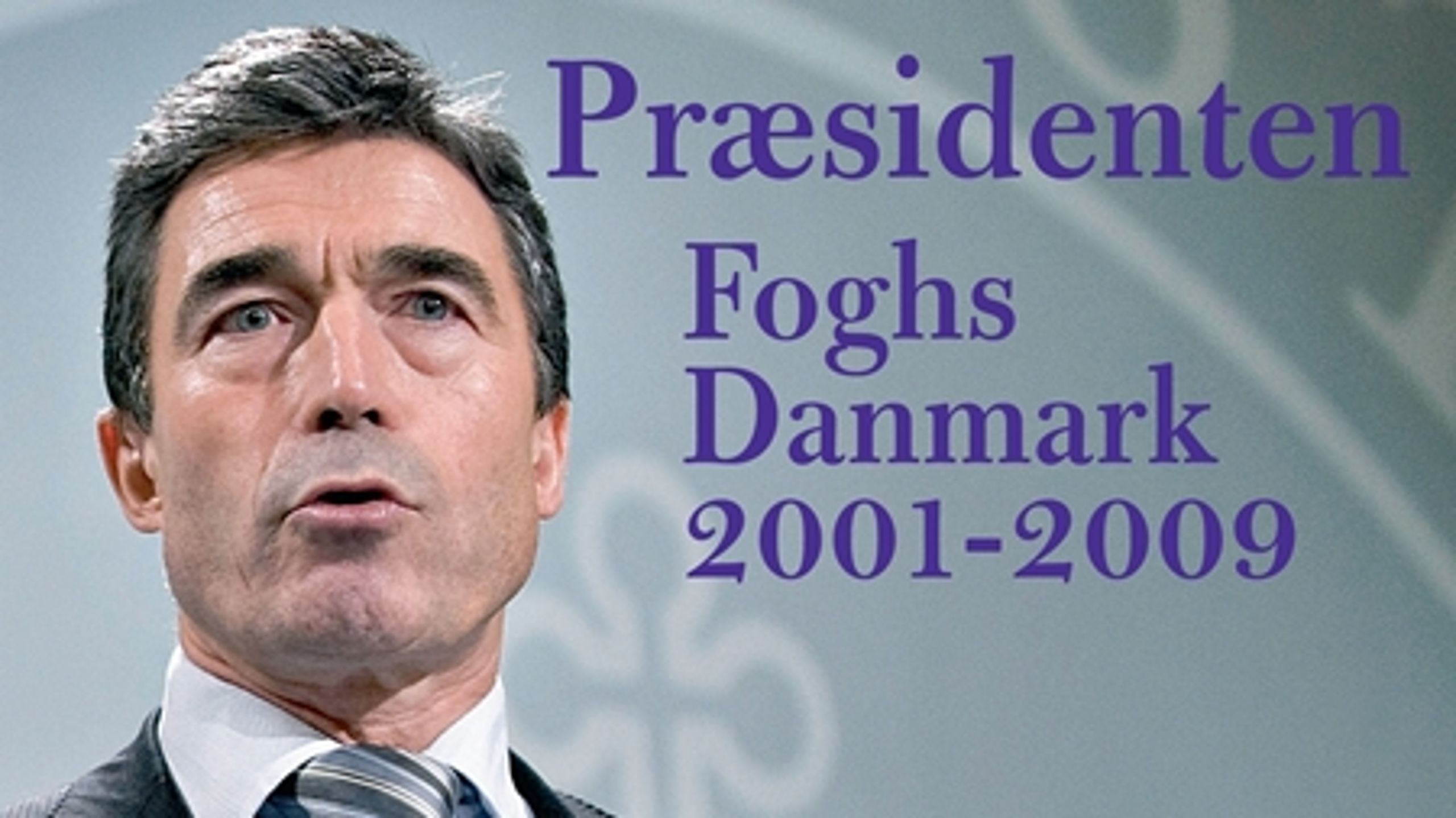 Anders Fogh Rasmussen beskrives som kompetent, strategisk t&#230;nkende og flittig. Men hans principfasthed f&#229;r et skud for boven i den nye bog om Foghs tid som statsminister.