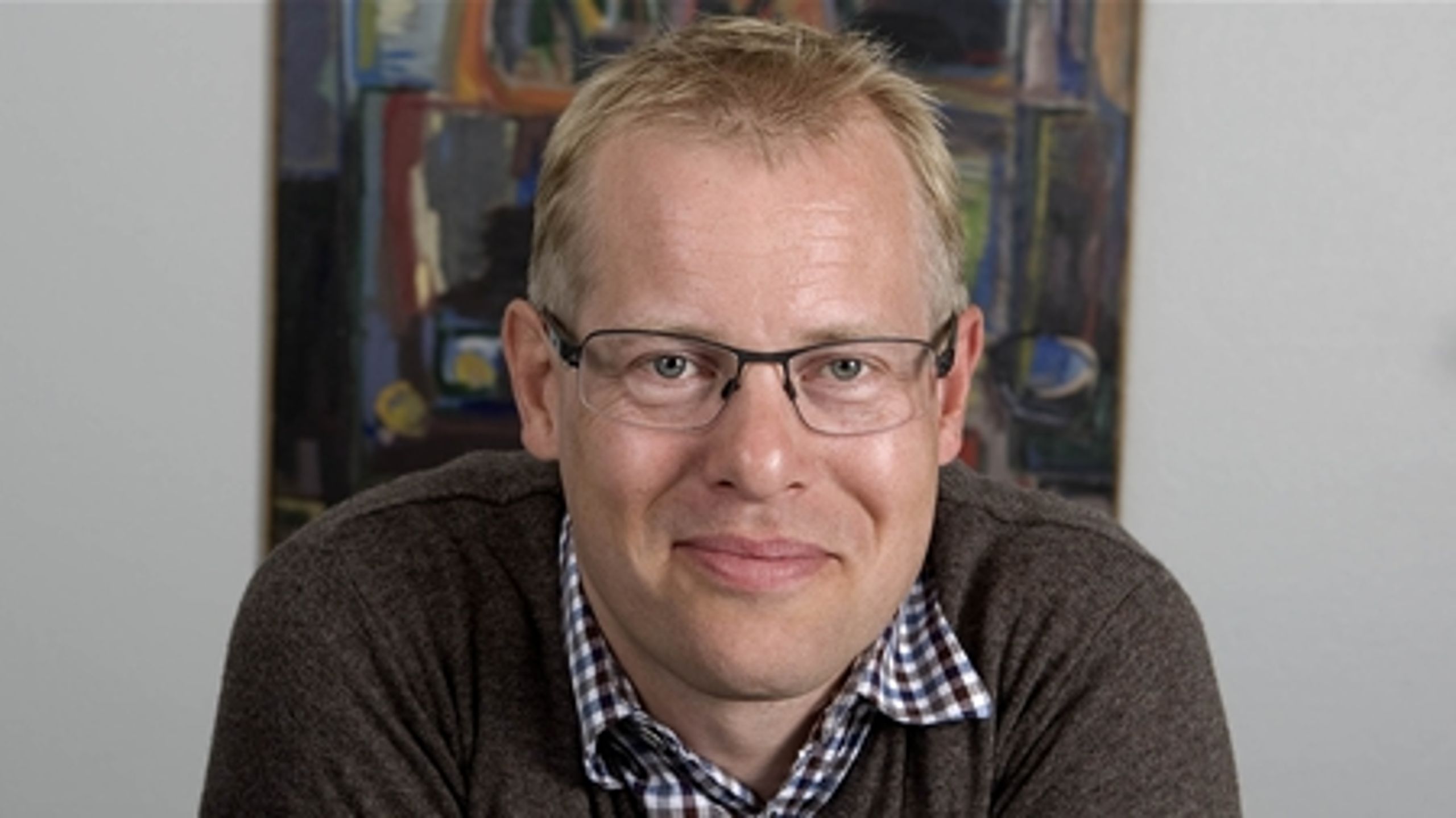 Regionsrådsformand Carl Holsts næste kariereskridt i Venstre kan blive som partisekretær eller som folketingsmedlem, skriver Jarl Cordua.