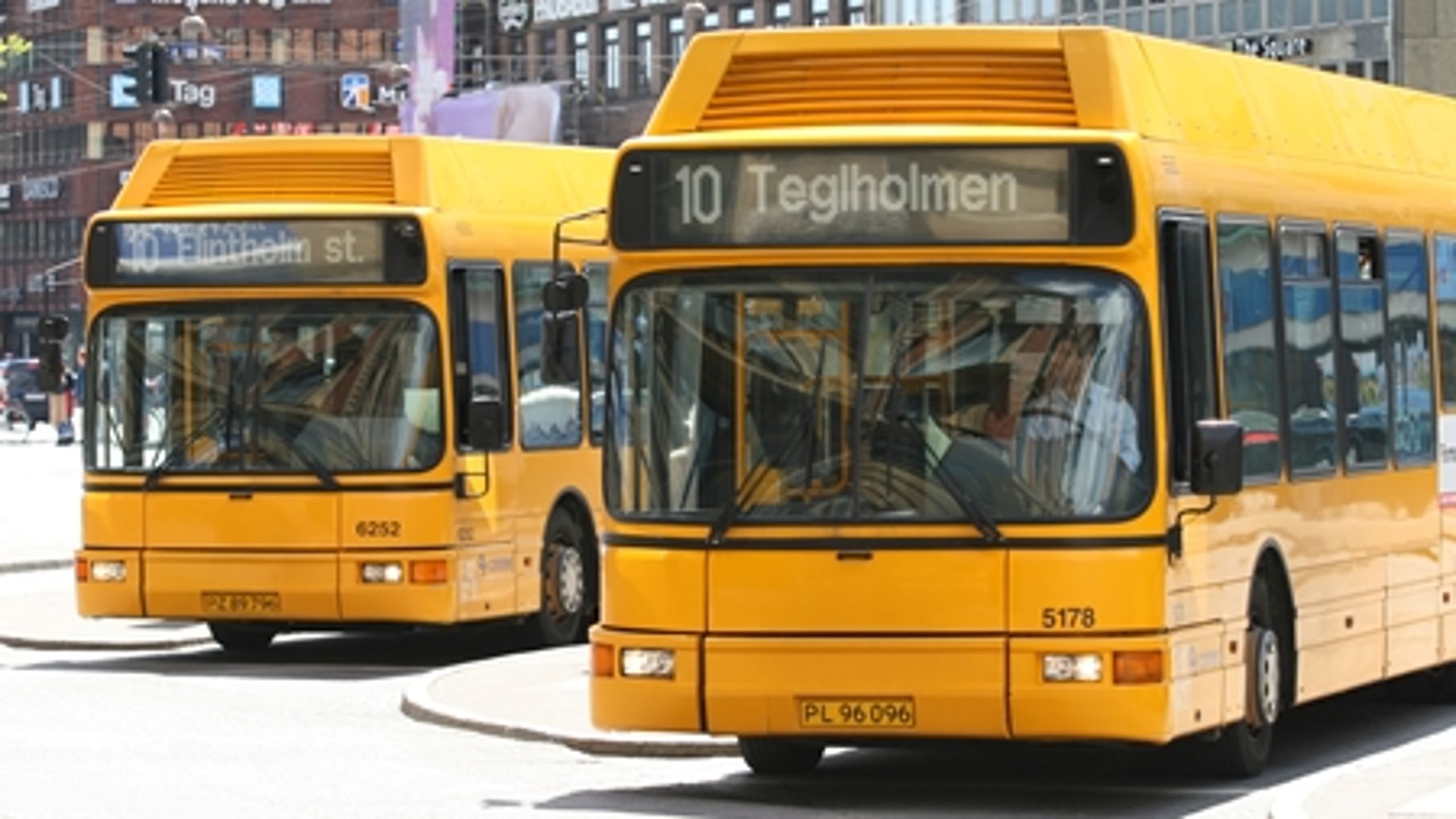 Energistyrelsen nævner blandt andet et bybusselskab, der laver alle sine busser om til at køre på biogas eller el som et muligt pilotprojekt.