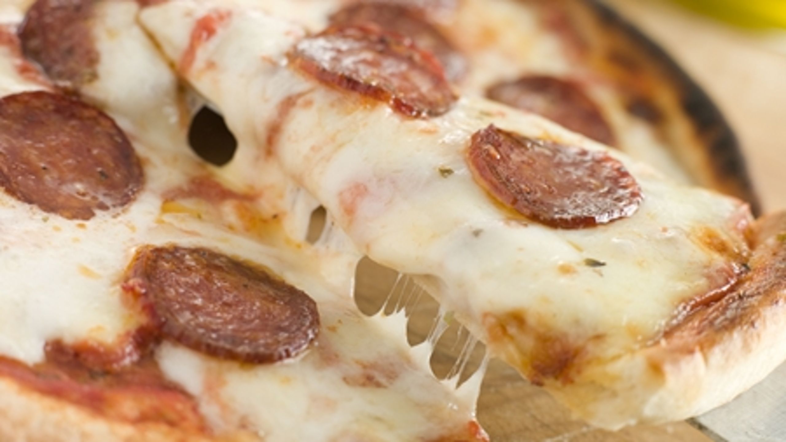 Det kan være svært for en dansk importør af f.eks. frosne pizzaer at regne ud, hvor meget mættet fedt der er i produktet, og hvilke kilder der er til det. Det bliver ikke desto mindre opgaven, når fedtafgiften bliver virkelighed 1. juli 2011.
