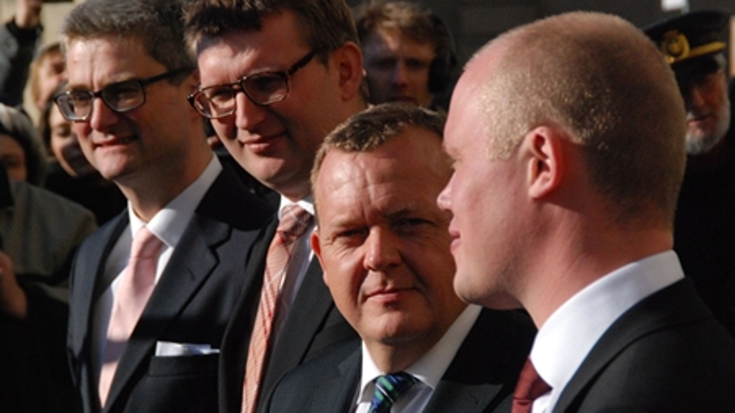 Lars Løkke Rasmussen (V) præsenterede tirsdag eftermiddag tre af sine nye ministre på Amalienborg Slotsplads.
