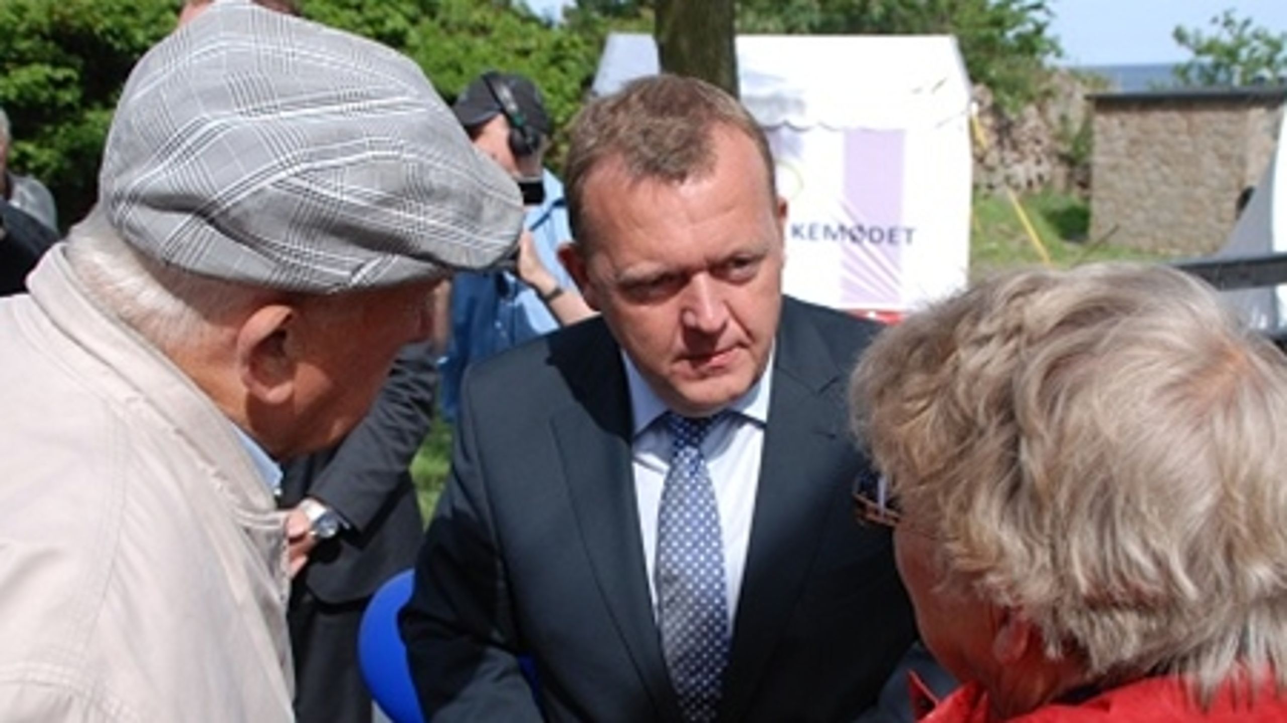 Statsminister Lars Løkke Rasmussen (V) tog sig også tid til at tale med de fremmødte gæster. 