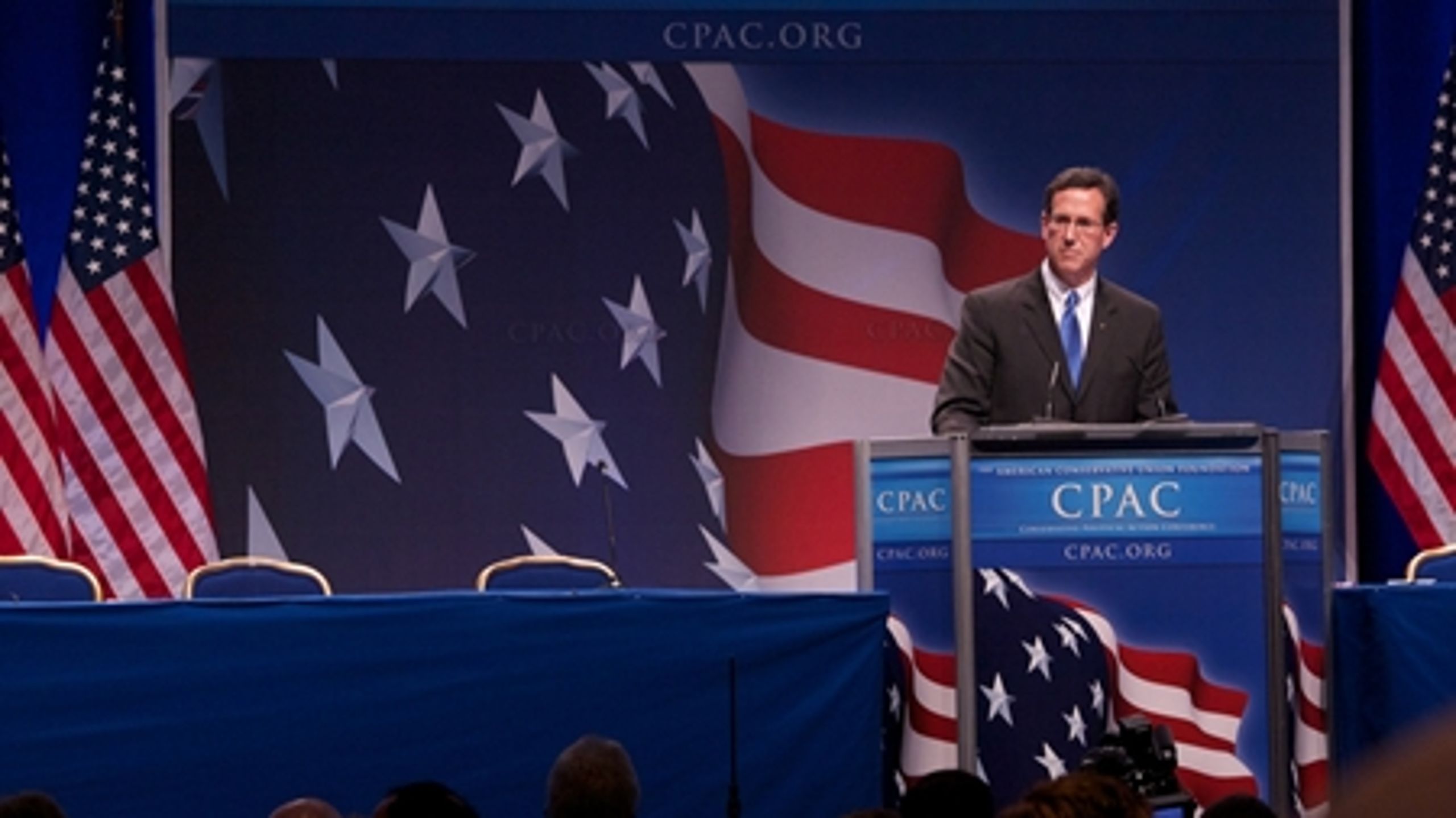 Santorum har tilsyneladende skiftet kampagnestrategi og vil nu ikke udelukke at stille op som Romneys vicepræsidentkandidat. 