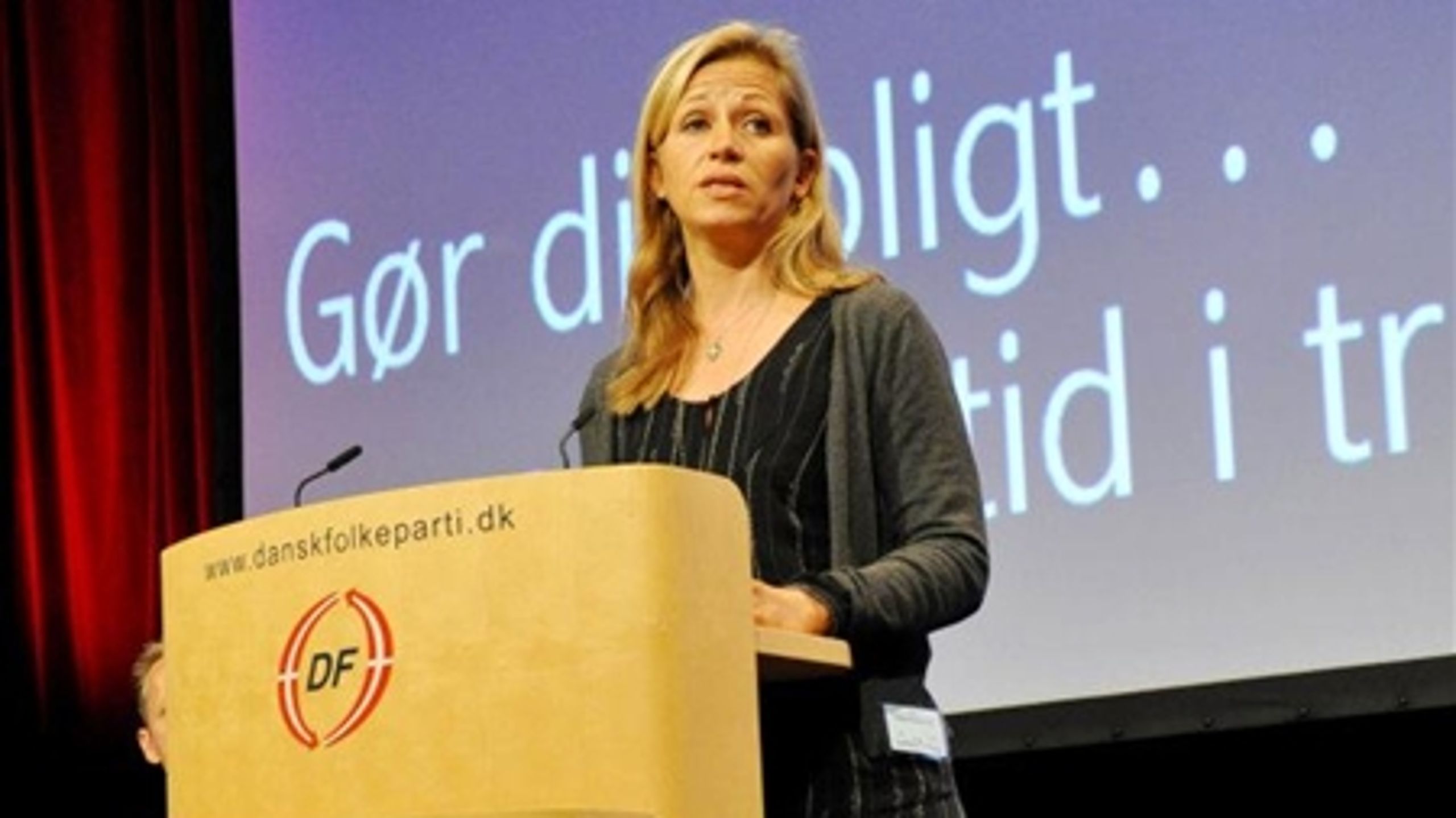 Forsvarsordfører Marie Krarup (DF) ved Dansk Folkepartis Landsmøde 2011