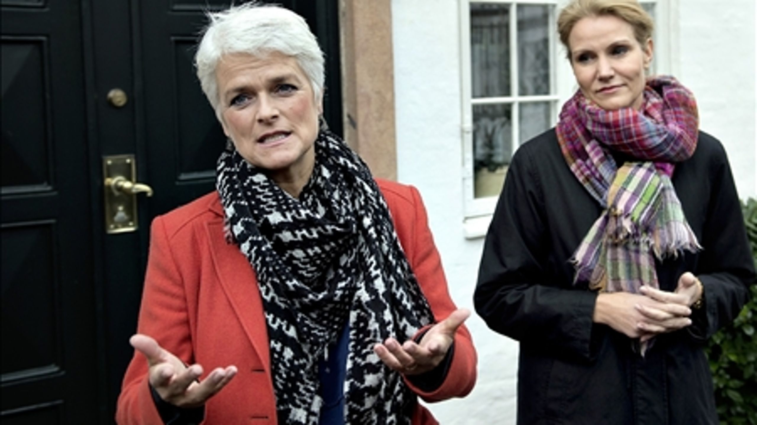 SF og partiets nye formand, Annette Vilhelmsen, kan komme på kollisionskurs med S og R i spørgsmålet om en reform af kontanthjælpen.
