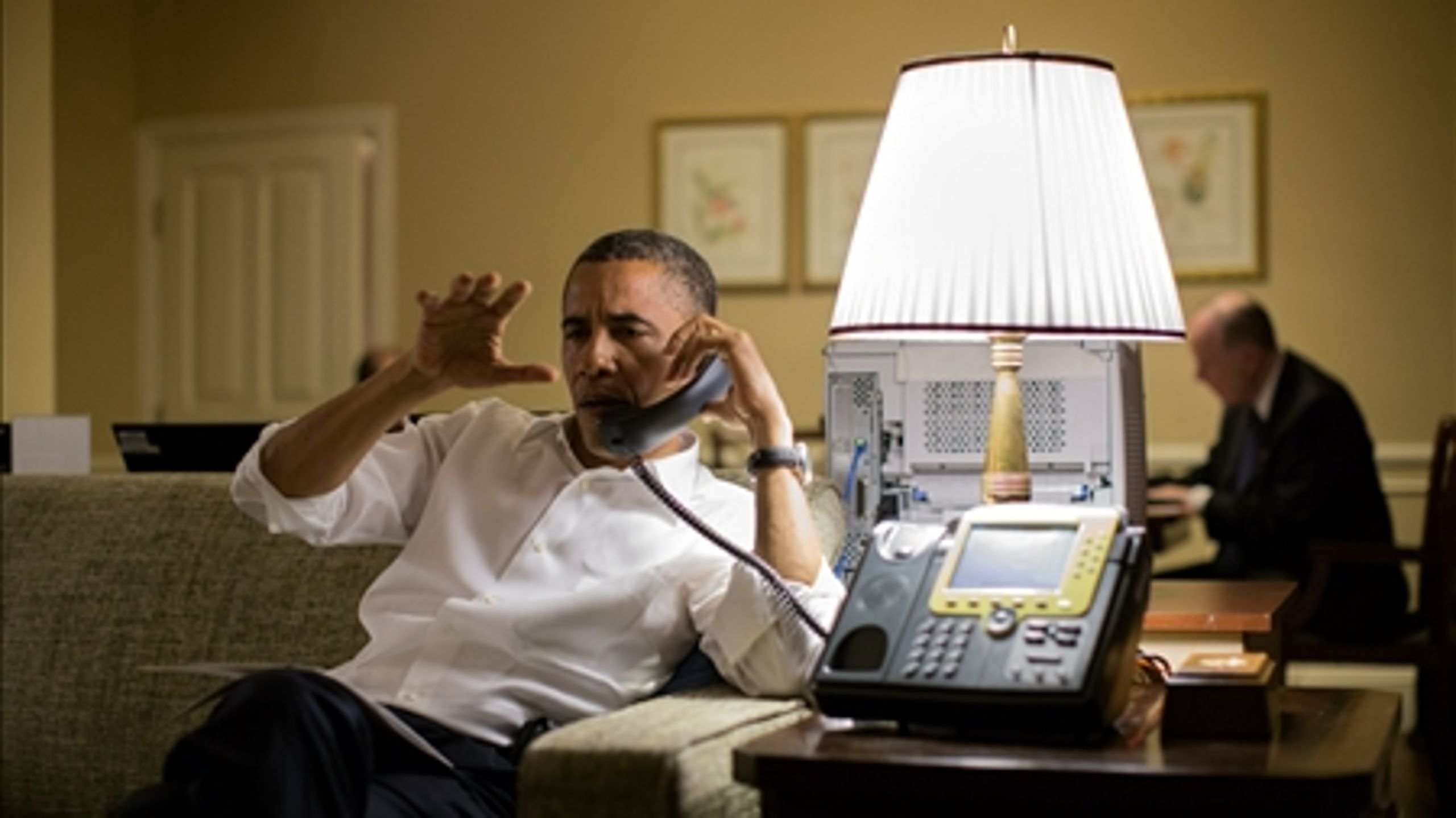 Præsident Obama har tilbragt en hel del tid i telefonen den seneste tid med forhandlinger i
Mellemøsten og på hjemmefronten med republikanerne.