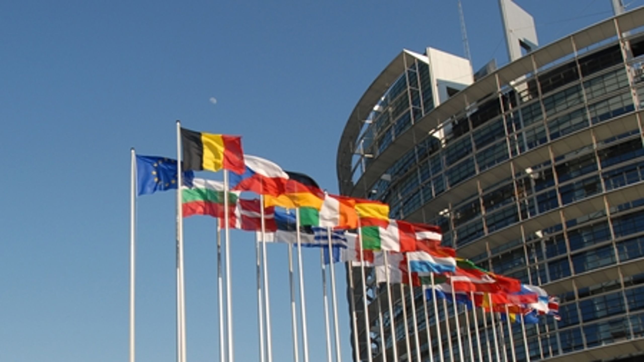 Europa-parlamentet er har bygninger både i Luxembourg, Bruxelles og her er det i Strasbourg, hvor plenar-møderne afholdes.
