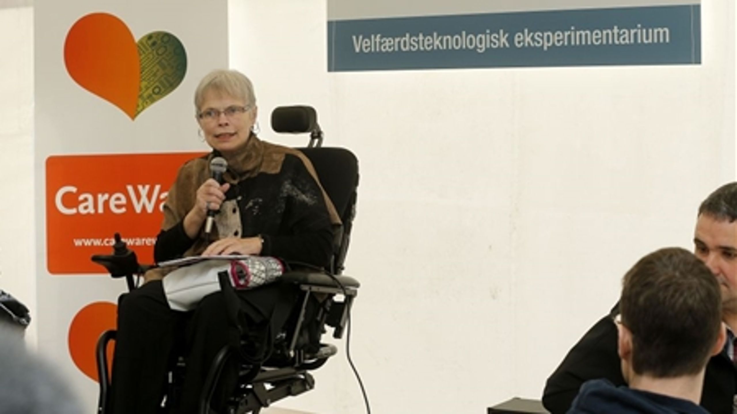 Rådmand i Aarhus Kommune, Dorthe Laustsen, er lam fra brystet og nedefter efter en bilulykke. Det har ændret hendes syn på velfærdsteknologiens muligheder.
