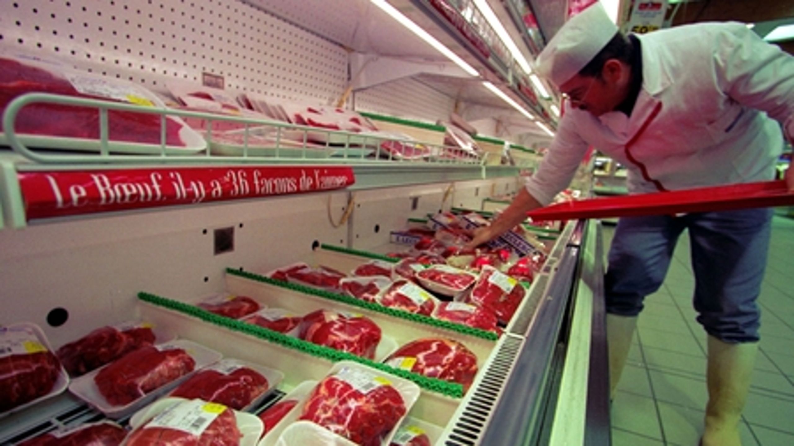 Ifølge fødevareminister Karen Hækkerup (S) frygter dansk erhvervsliv, at mærkning af halalslagtet kød vil skade dansk eksport.