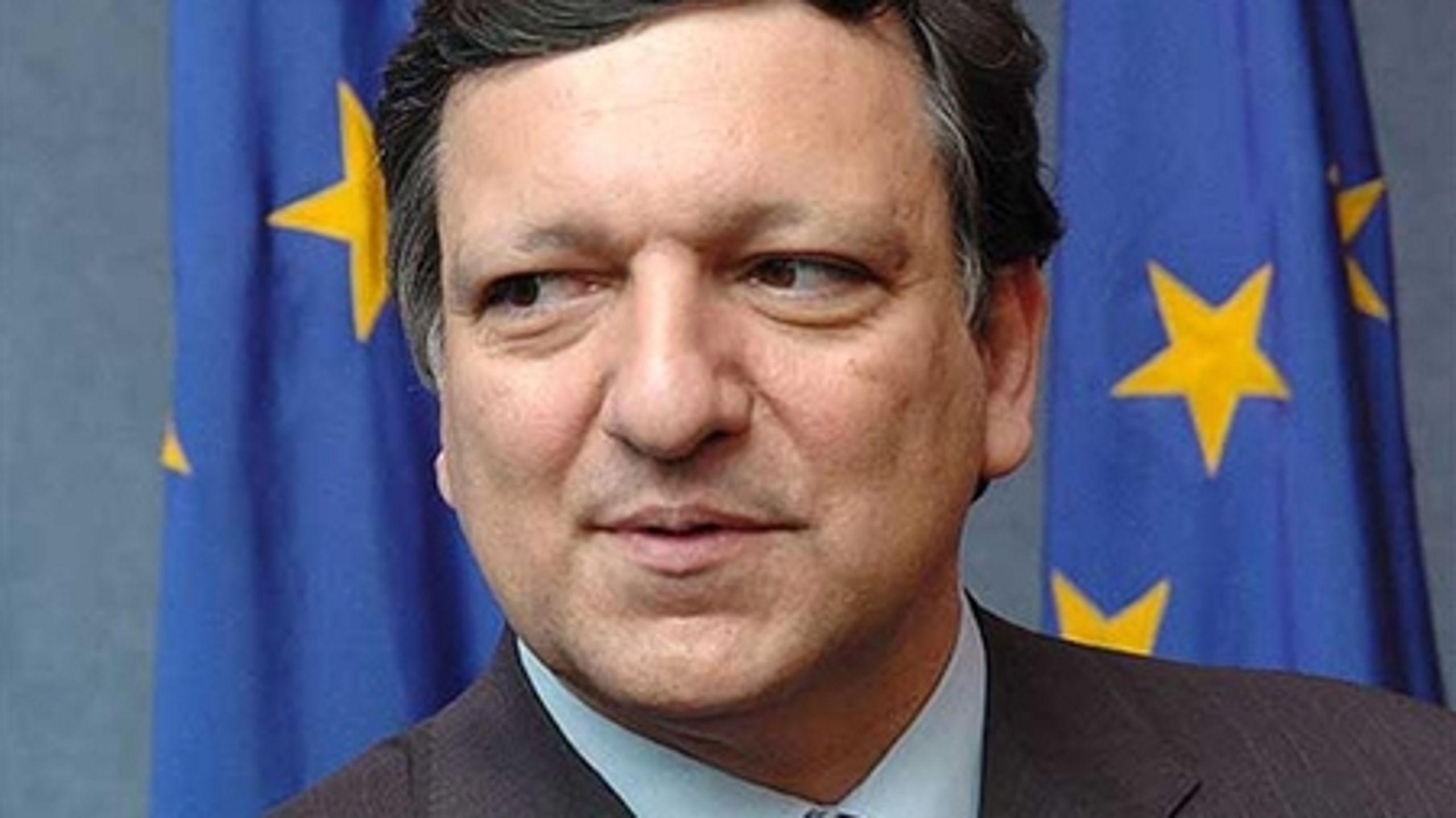 "Kommissionen må dog opretholde en balance mellem åbenhed og effektivitet (...), ikke i egen eller medlemsstaternes interesse, men i offentlighedens interesse," skriver Barroso, som argument for at fastholde mørklægningen af traktatsager. 