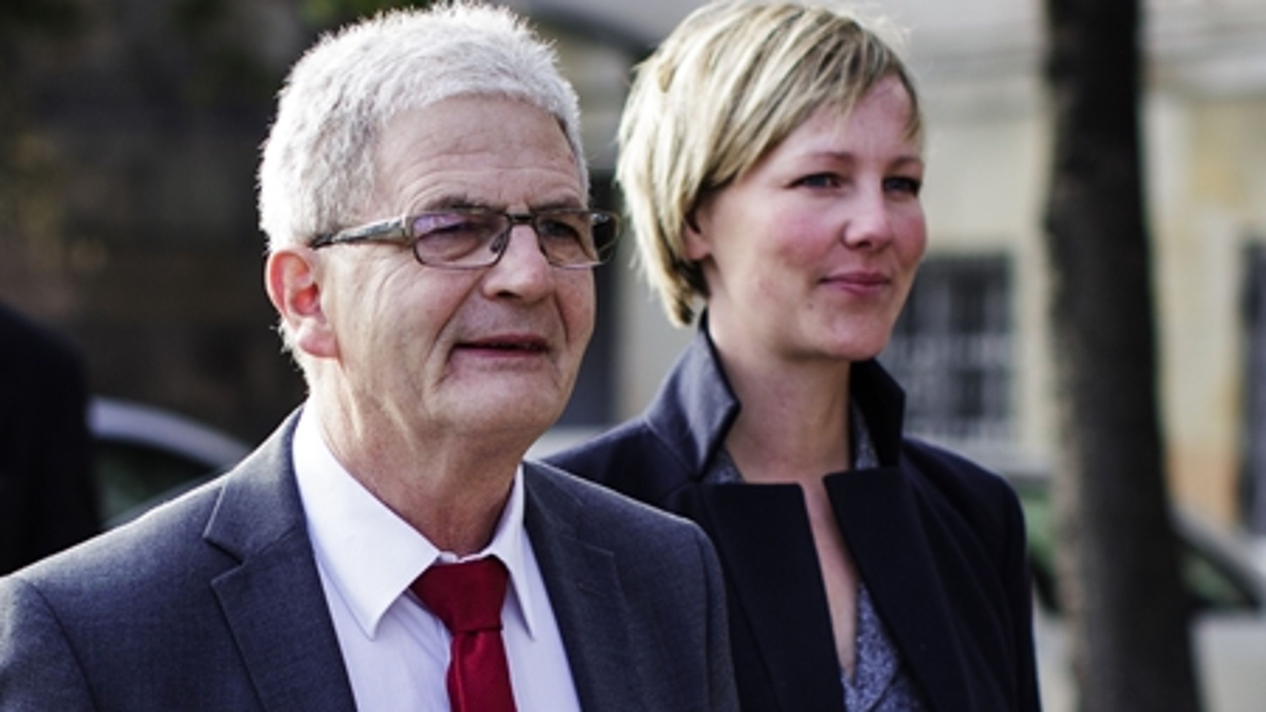 Lasse Perrild-Mathiasen, der tidligere har været særlig rådgiver for miljøminister Ida Auken (SF), er ny rådgiver for skatteminister Holger K. Nielsen (SF).