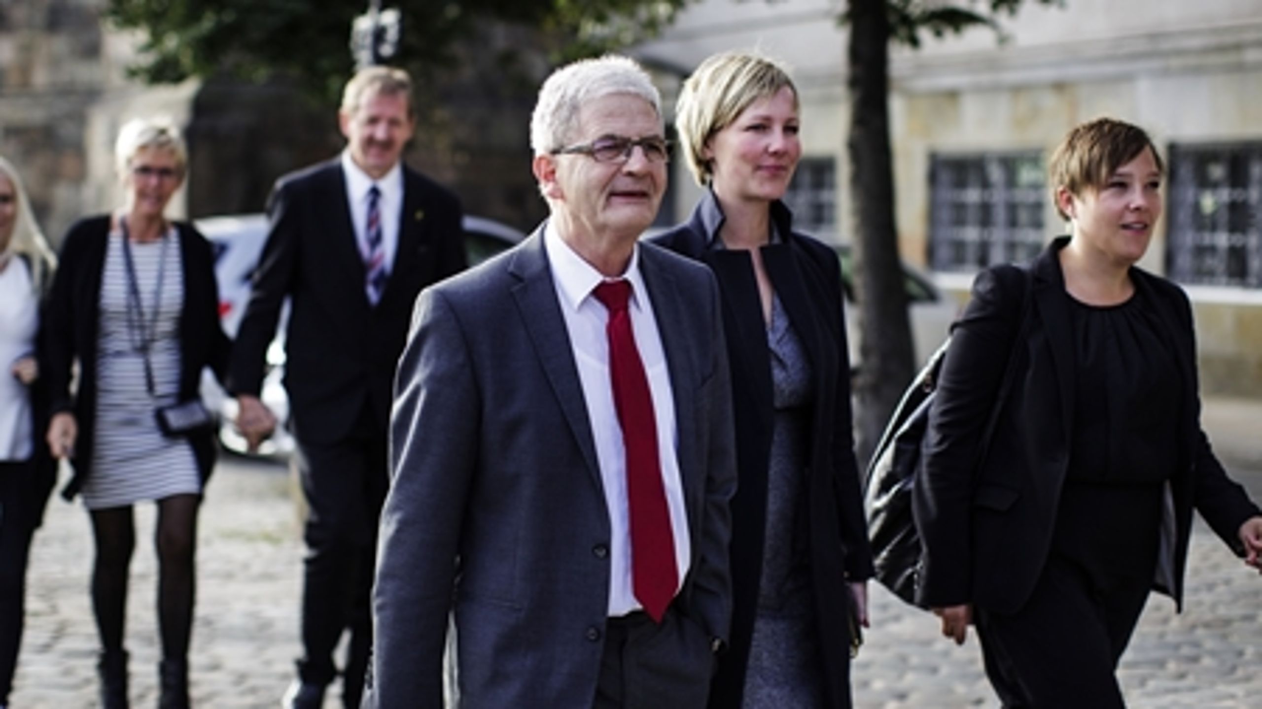 Udenrigsminister Holger K. Nielsen (SF) står i spidsen for den største reform af Udenrigsministeriet i mange år.