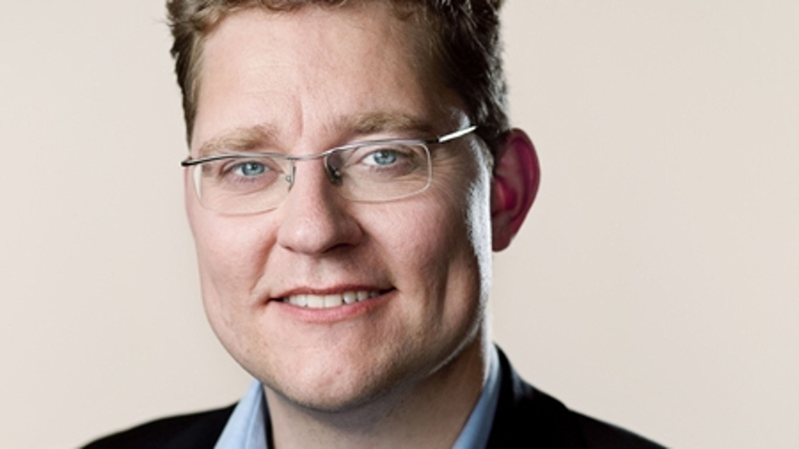 Rasmus Helveg Petersen (R) overtog mandag posten som klima-, energi- og bygningsminister. Han kommer fra Udenrigsministeriet, hvor han var udviklingsminister.  