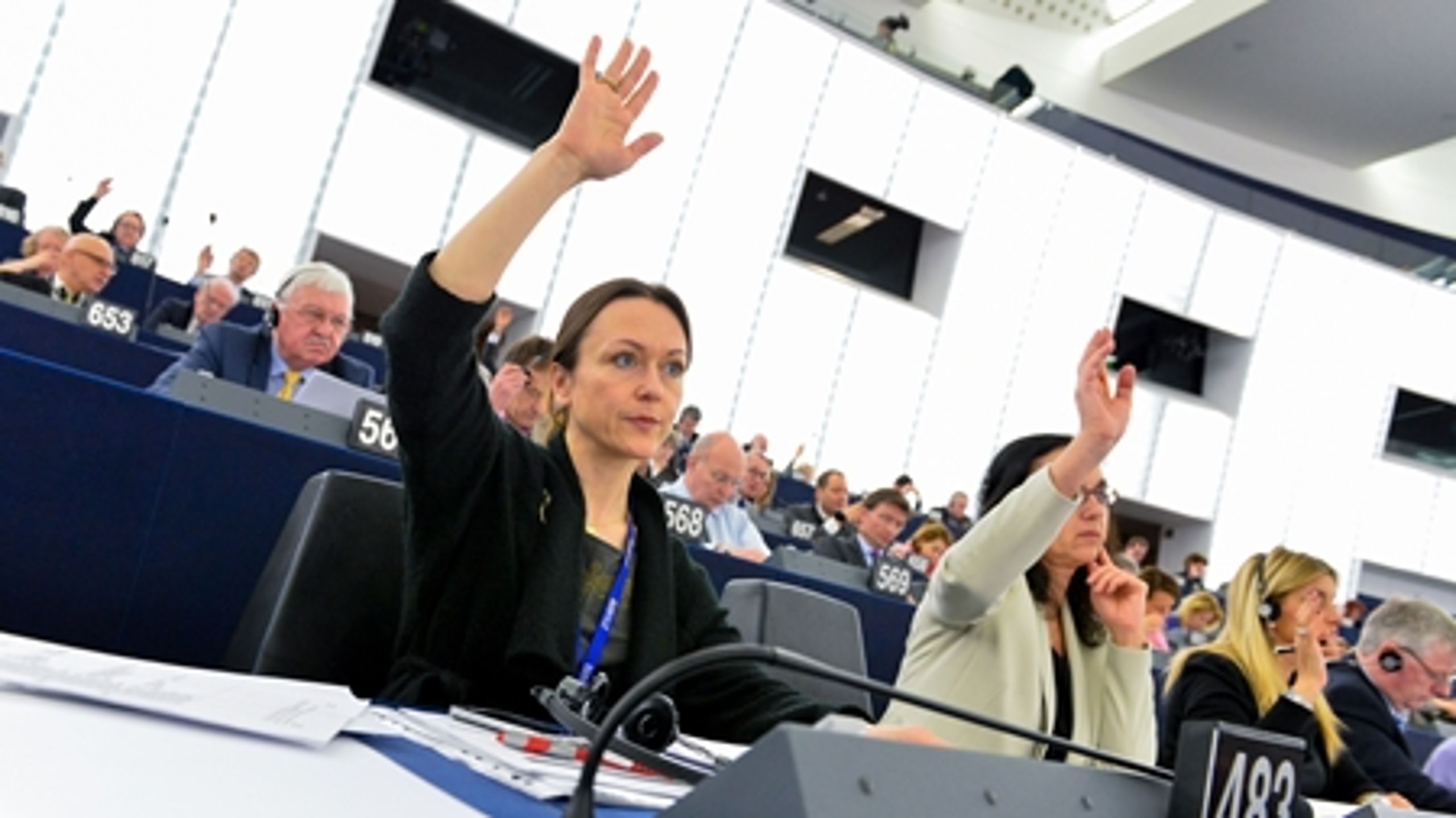 2020-målene for bilers CO2-udslip blev vedtaget i Europa-Parlamentet med 499 stemmer for og 107 imod.
