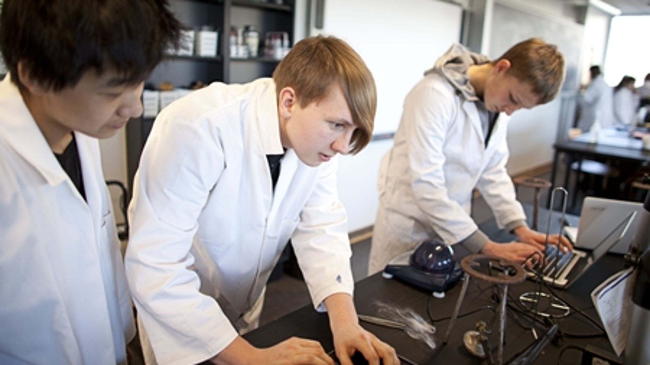 Det er især de naturvidenskabelige studieretninger, der giver adgang til mange videregående uddannelser, viser en ny analyse fra Dansk Erhverv.
