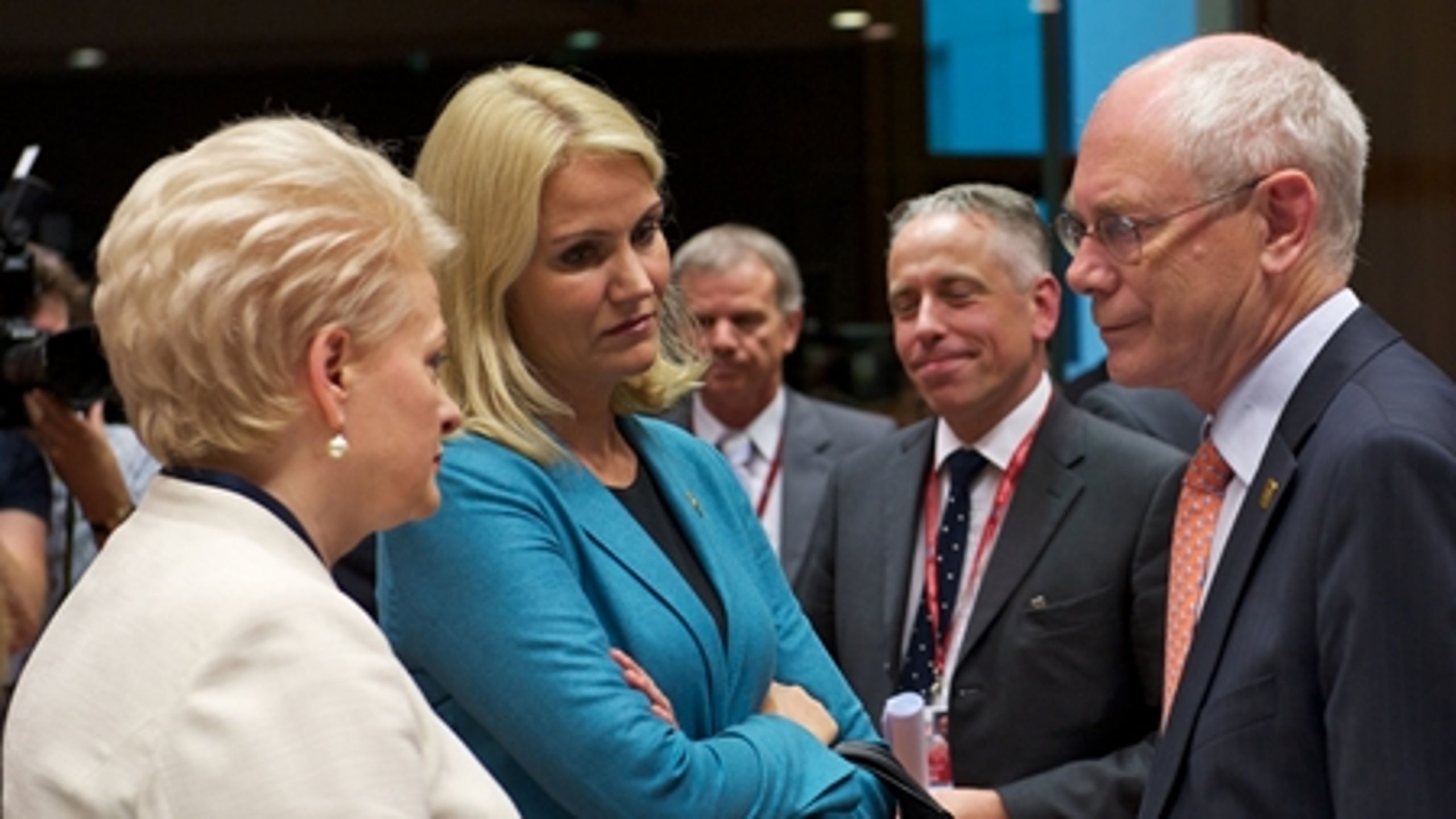 Helle Thorning-Schmidt (S) og hendes kolleger nåede ikke til enighed om fordelingen af EU-topposter og har udskudt beslutningen til den 30. august.