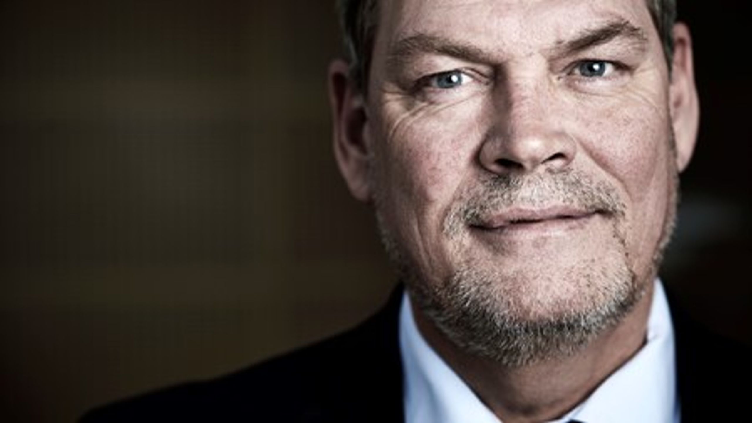 Boligminister Carsten Hansen (S) forventer at indkalde Folketingets partier til forhandling om boligaftalen i løbet af september eller oktober.