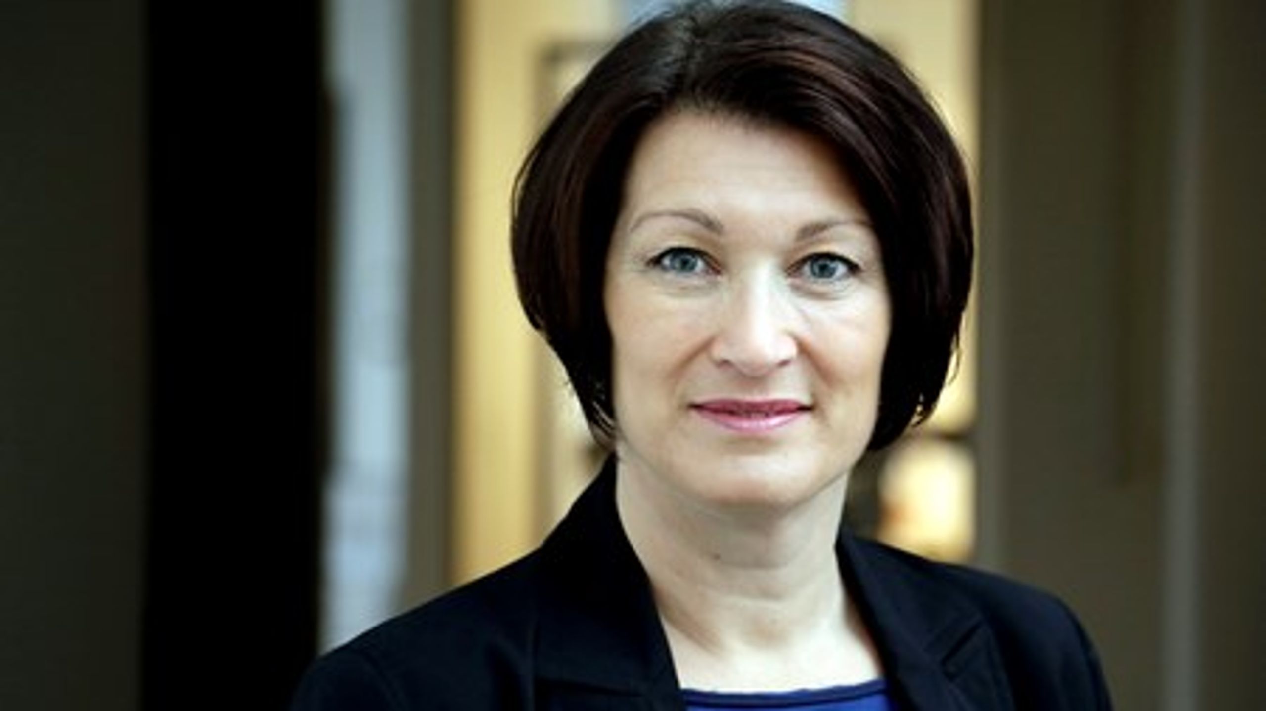 Siden april&nbsp;2013 har Tina Lambrecht været formand for Danske Fysioterapeuter, men blev i 2012 konstitueret formand, da Johnny Kuhr forlod posten på grund af sygdom.<br>