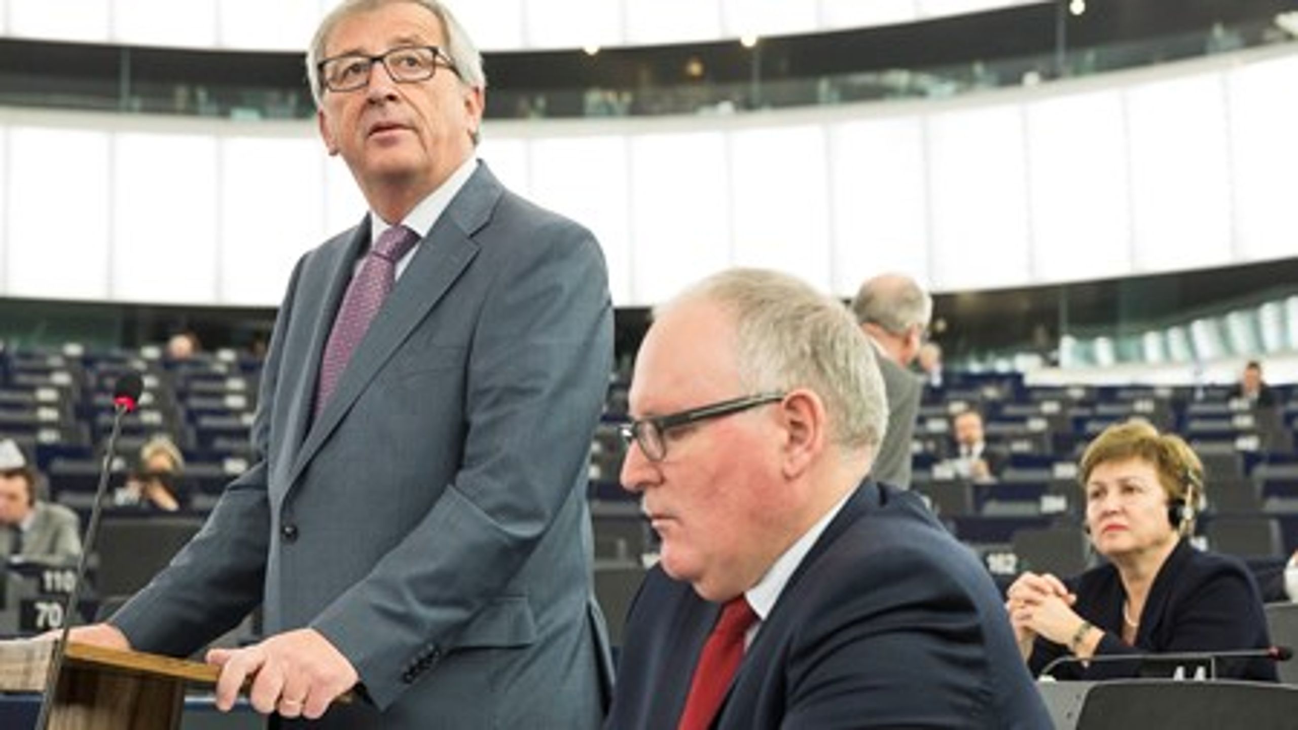 EU-Kommissionens formand, Jean-Claude Juncker (t.v.), præsenterede tirsdag sammen med første-næstformand Frans Timmermans EU-Kommissionens arbejdsprogram for 2015 samt den såkaldte "dødsliste" med 80 forslag på vej i skraldespanden.&nbsp;&nbsp;
