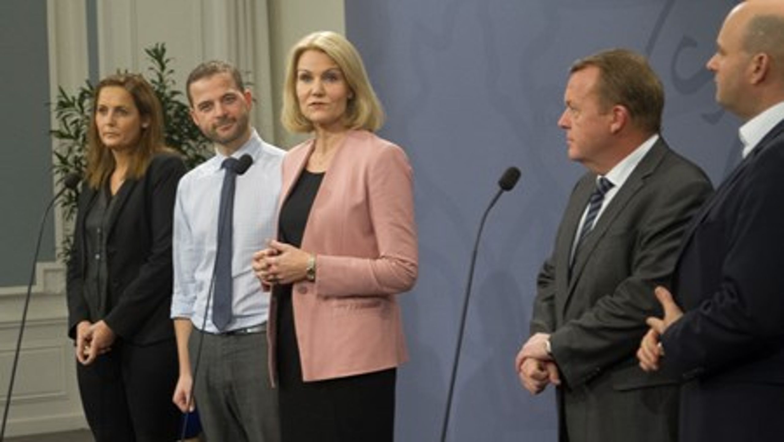 Mens fem ud af otte partiledere på Christiansborg støtter en ændring af retsforbeholdet, er vælgerne langt fra lige så afklarede, viser ny måling.