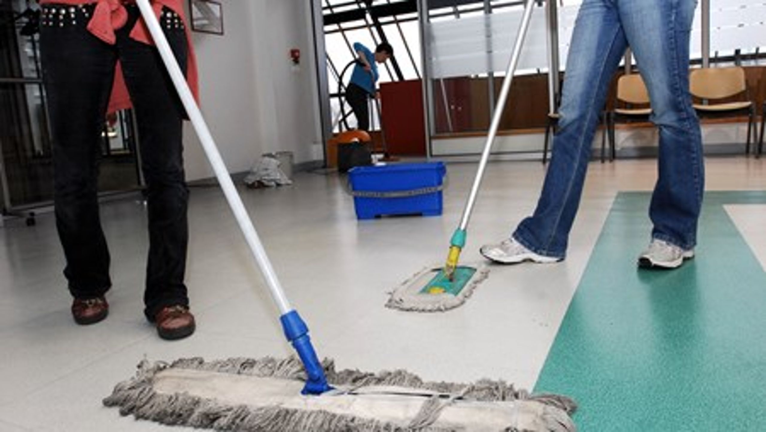 Virksomheder, der eksempelvis tilbyder rengøring, har stigende problemer med at finde arbejdskraft, advarer fra Dansk Industri.