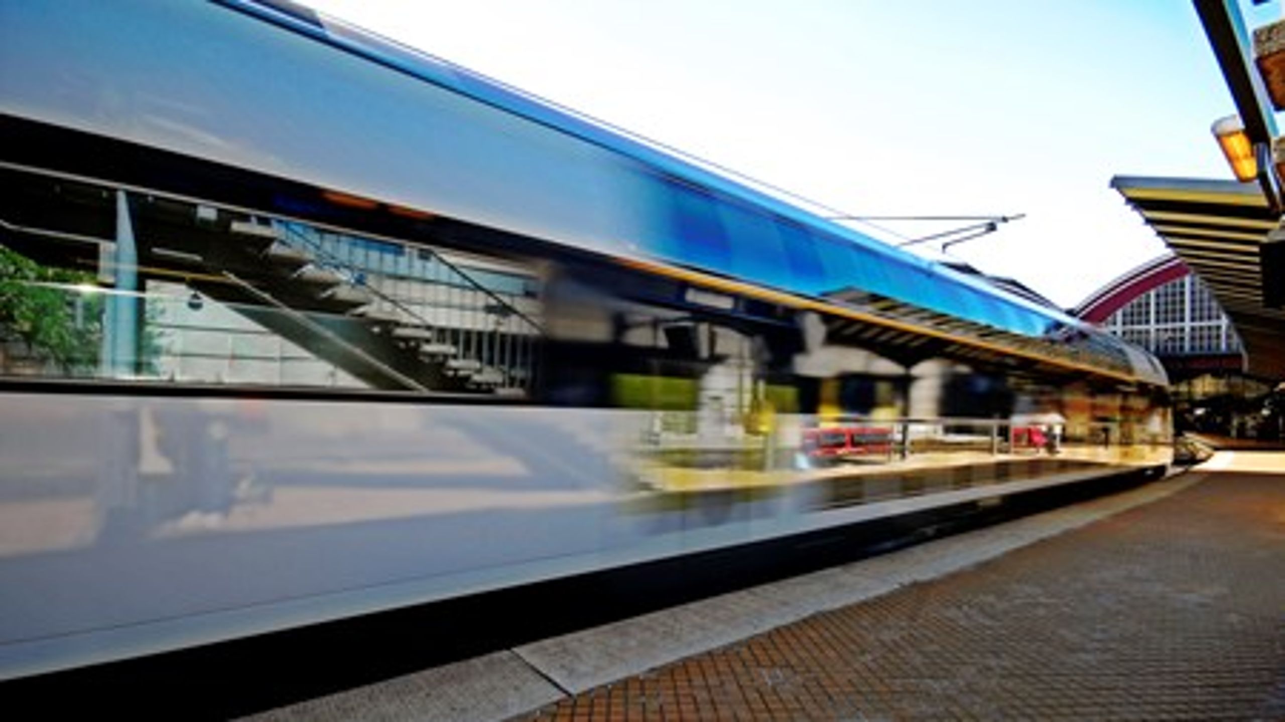 Et flertal af danskerne synes, at for høje billetpriser er et problem for togdriften.