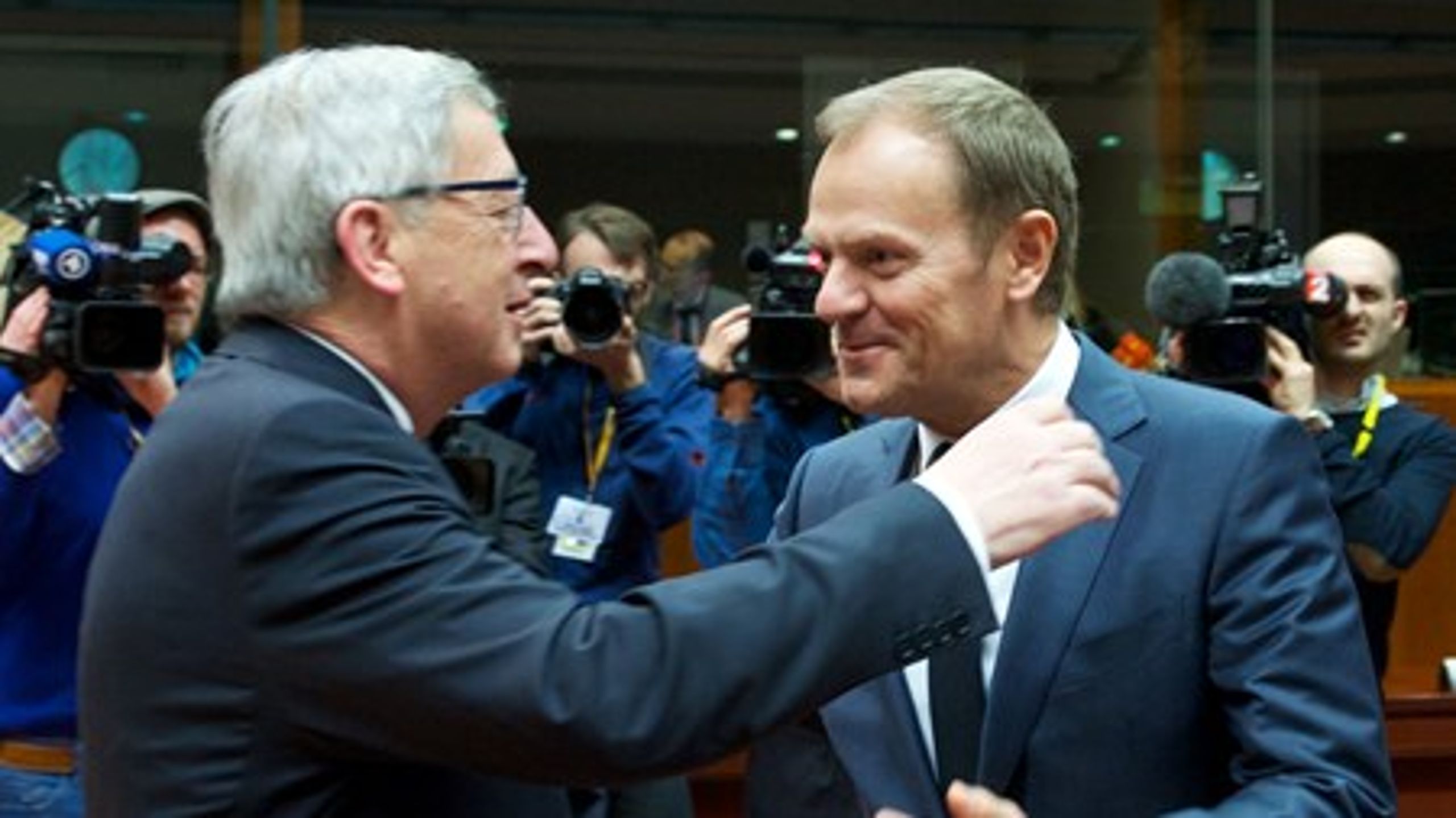Formanden for EU-Kommissionen, Jean-Claude Juncker (t.v.), og formanden for Det Europæiske Råd, Donald Tusk (t.h.), ved topmødet i Bruxelles fredag.