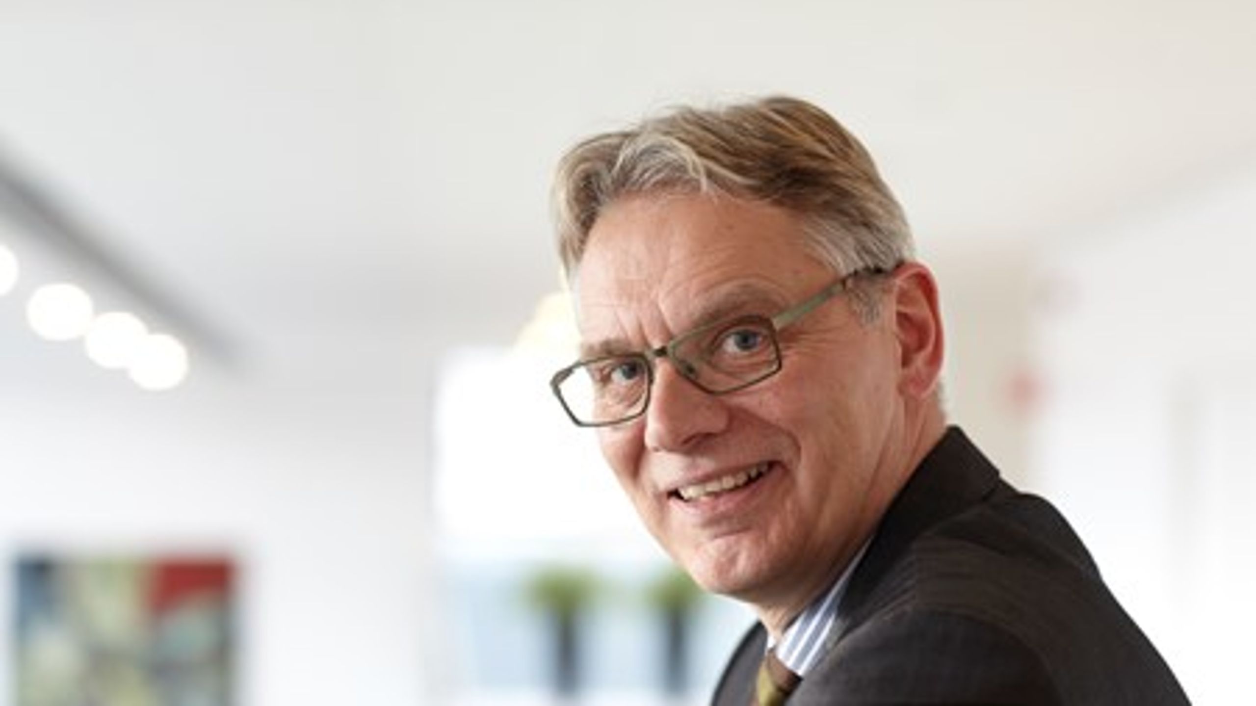 Direktør i Danmarks Innovationsfond Peter Høngaard Andersen afviser kritik af fondens håndtering af erhvervsPhD'er . Han forsikrer om, at der arbejdes med at forbedre erhvervsPhDen, så den bliver mindre bureaukratisk og bedre tilpasset de enkelte projekter. <br>