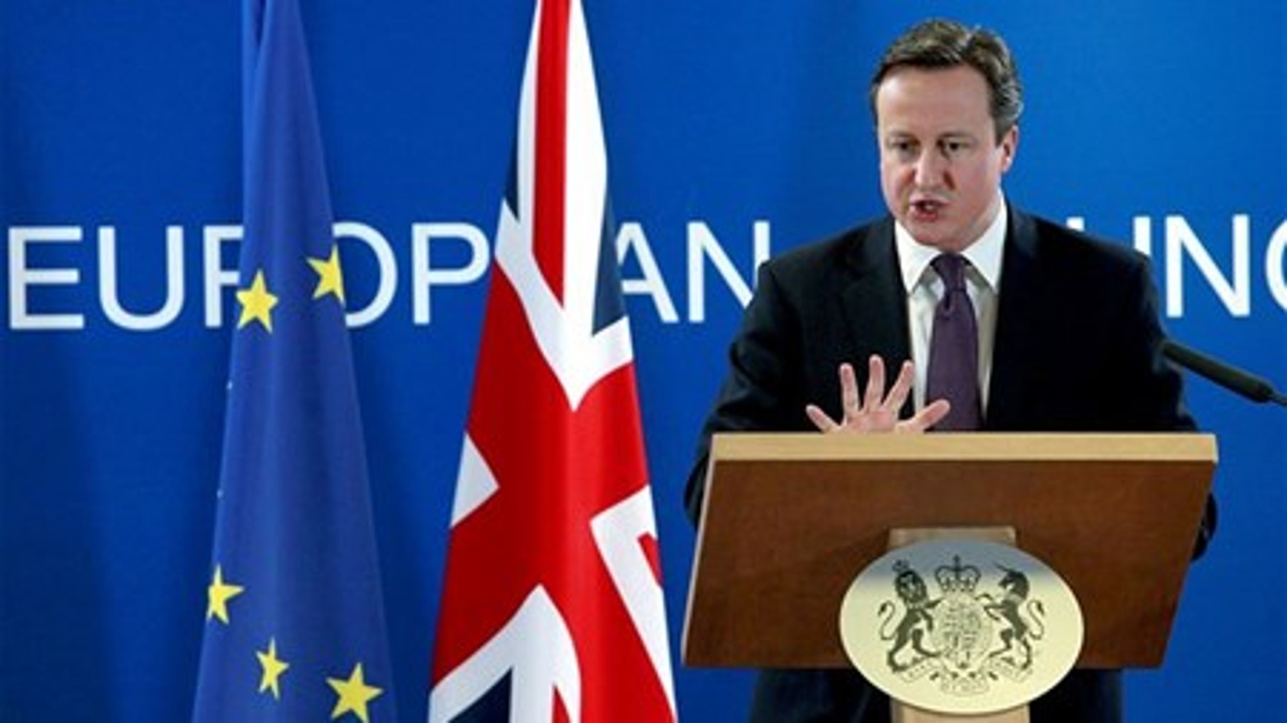 Storbritanniens premierminister, David Cameron, forbereder sig for tiden på en armlægning med EU om nye vilkår for det britiske medlemskab. Næsten halvdelen af danskerne ønsker, at Danmark gør det samme.