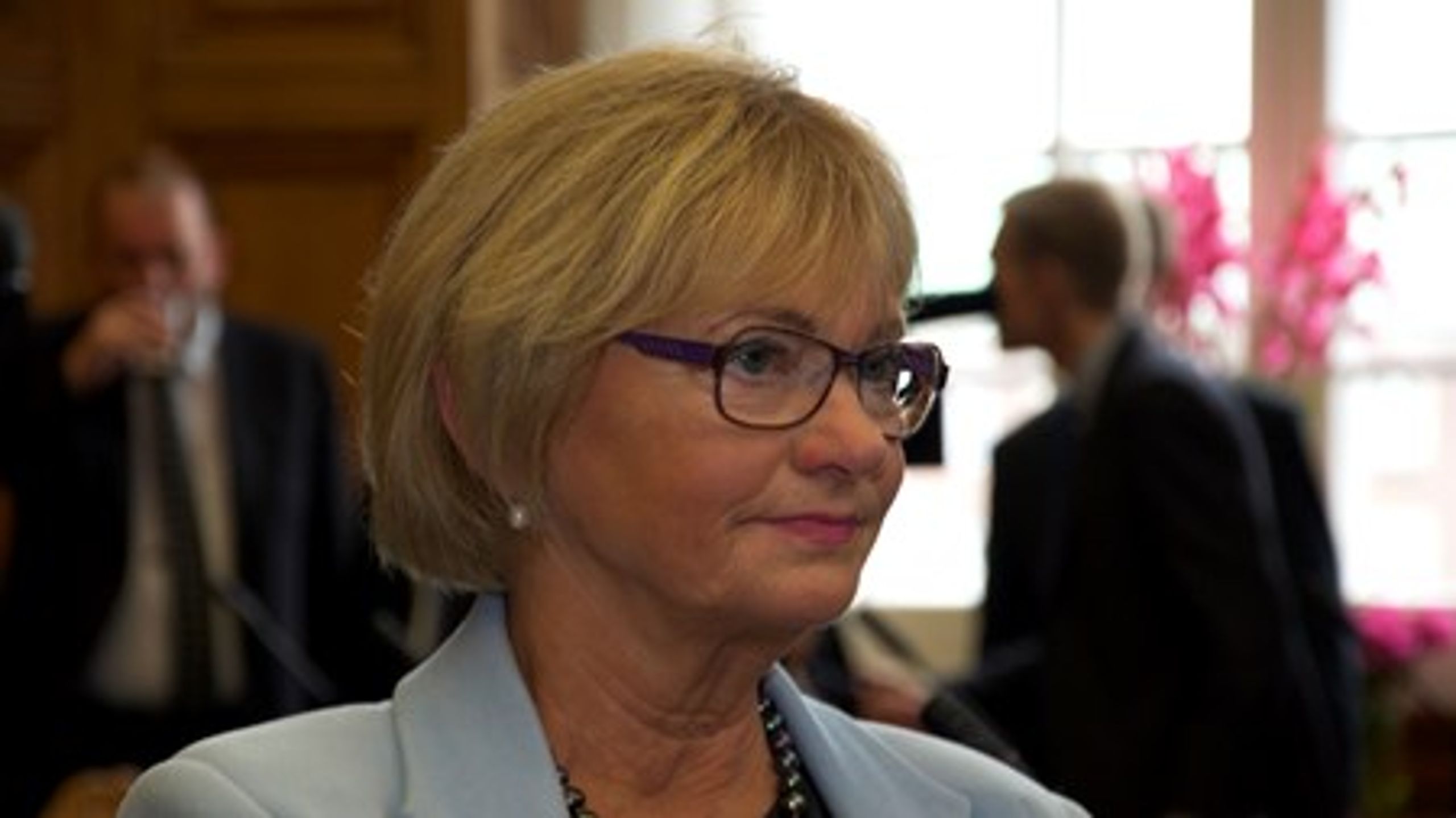 Pia Kjærsgaard er forarget over DR-generaldirektørens lønstigning, der er større end de fleste danskeres årsløn.