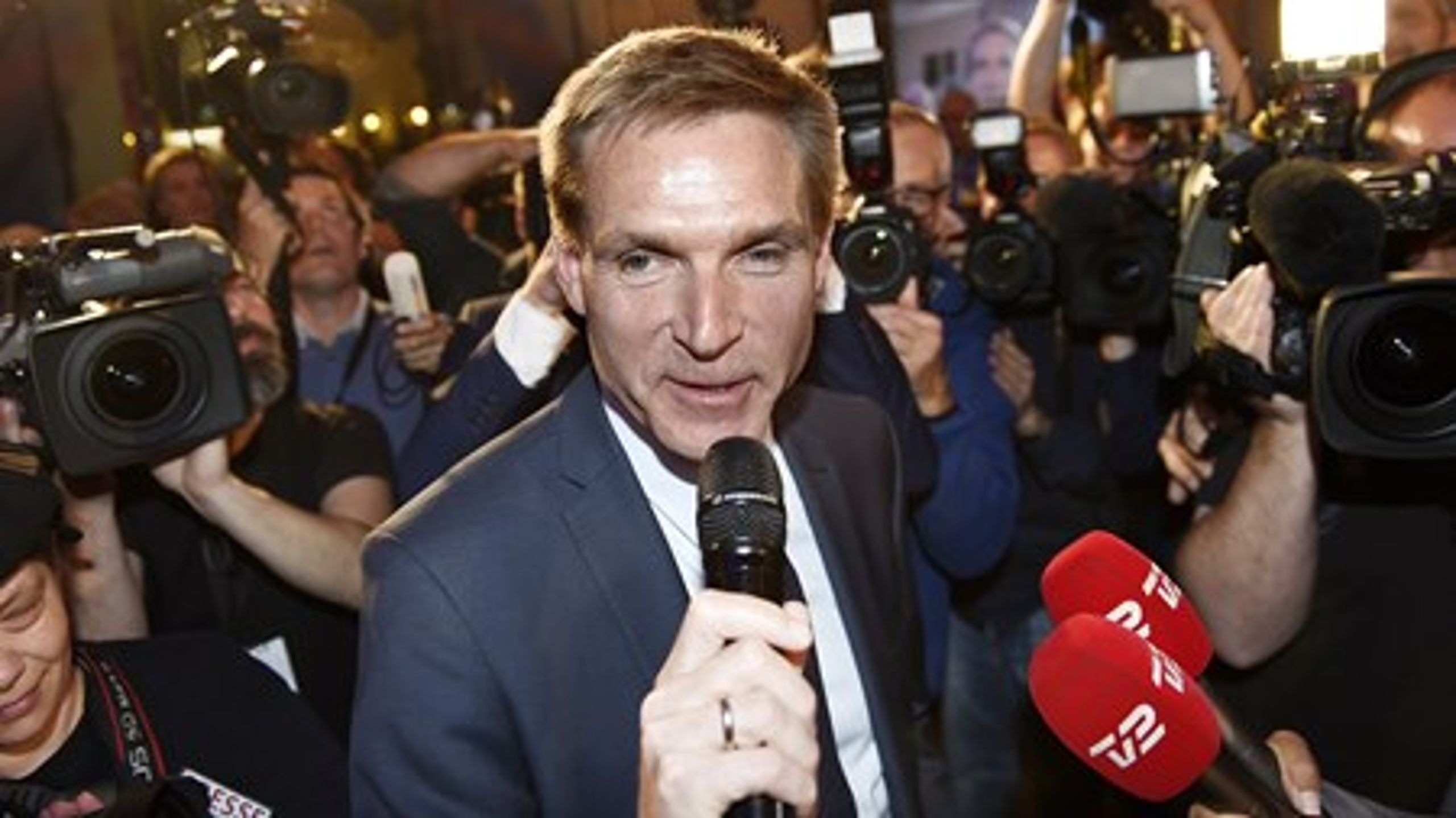 Dansk Folkepartis formand Kristian Thulesen Dahl blev valgets store stemmesluger og trække en række nye EU-skeptiske mandater ind i Folketinget.