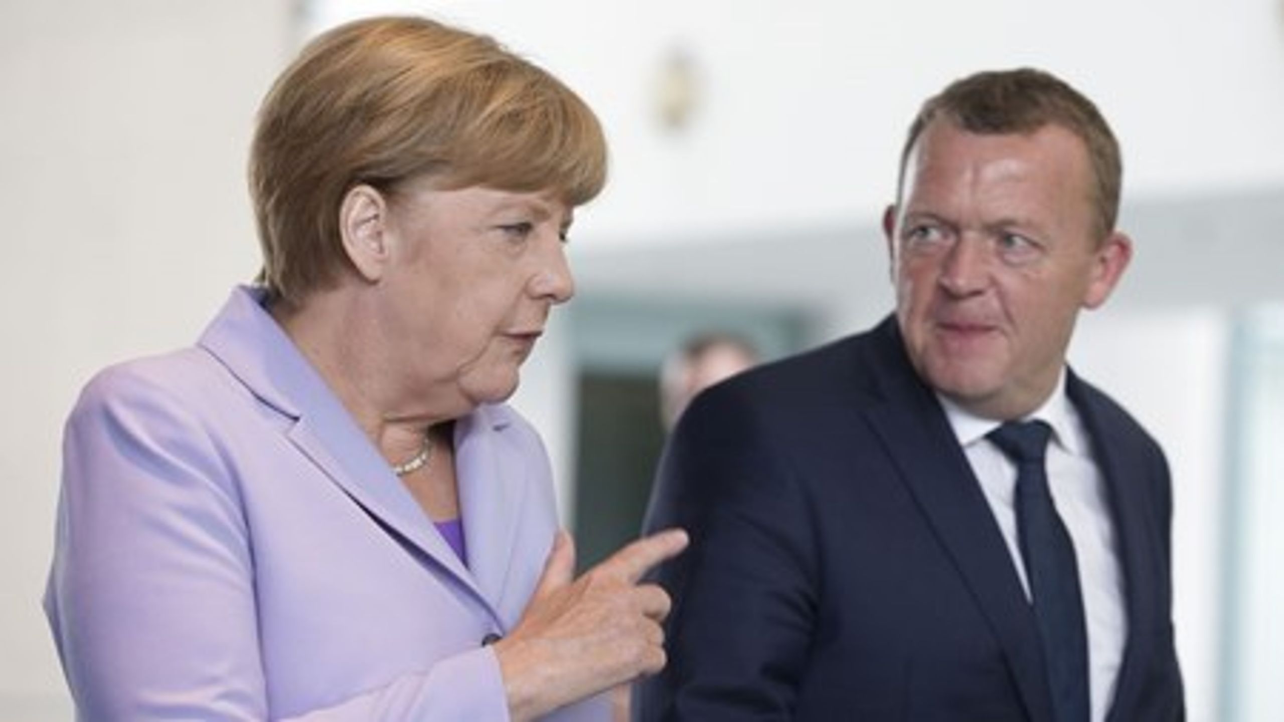 Lars Løkke Rasmussen og Angela Merkel mødtes fredag til en arbejdsfrokost i Berlin.