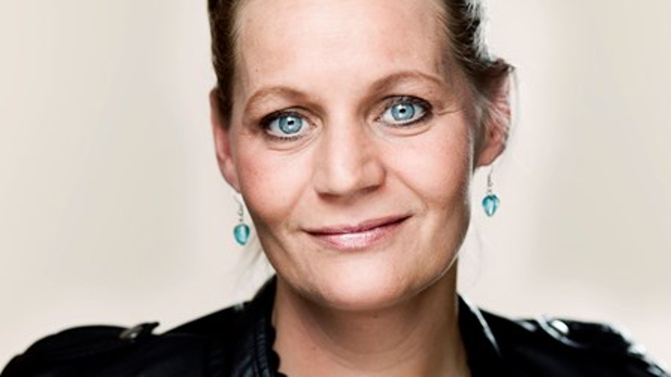 Boligordfører Karina Adsbøl (DF) mener, at det er&nbsp;dybt urimeligt, at boliglovgivningen prioriterer asylsøgere højere end danskere.