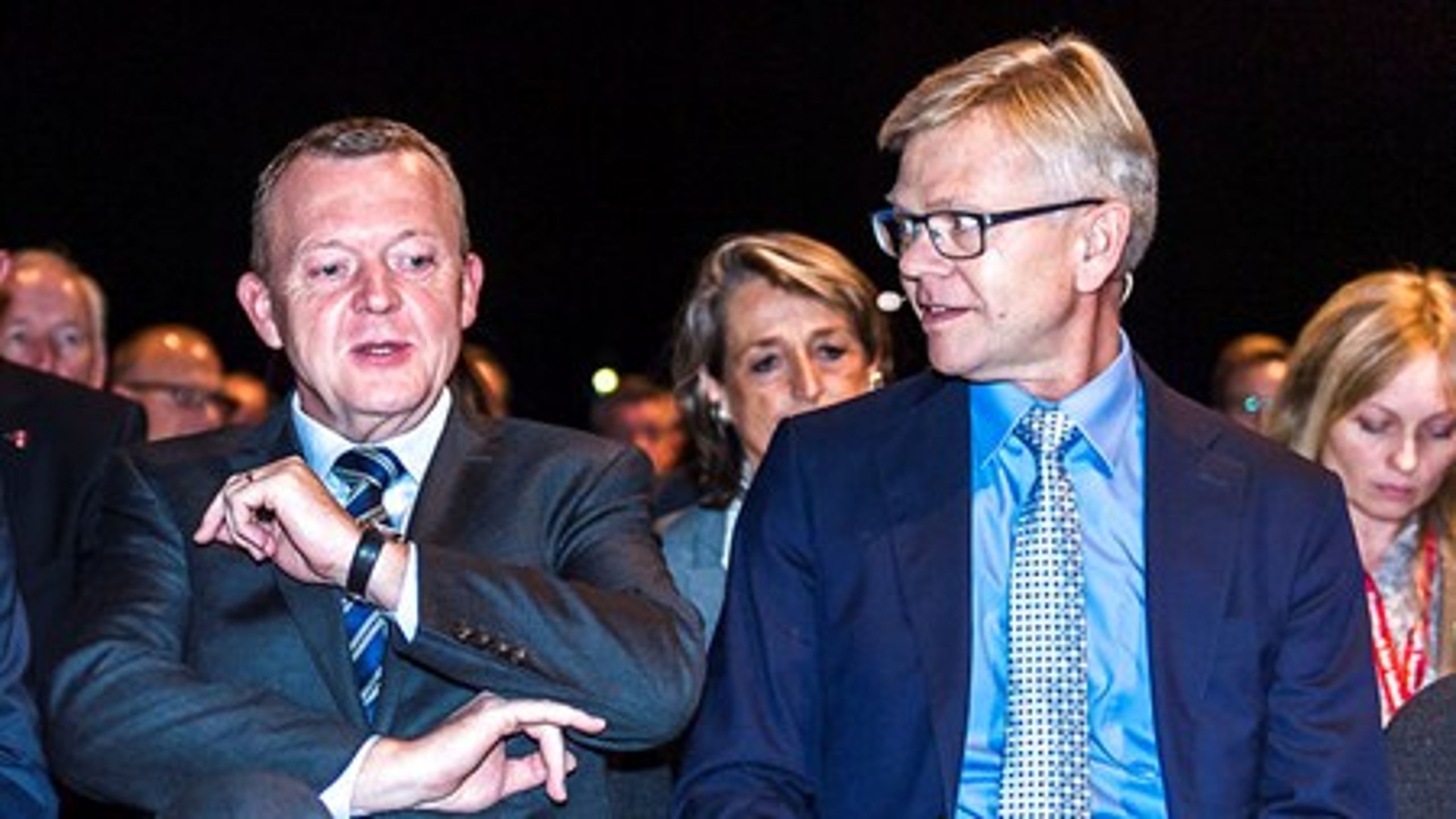 Lars Løkke Rasmussen (V) og DI-direktør Karsten Dybvad side om side til det stort anlagte topmøde.