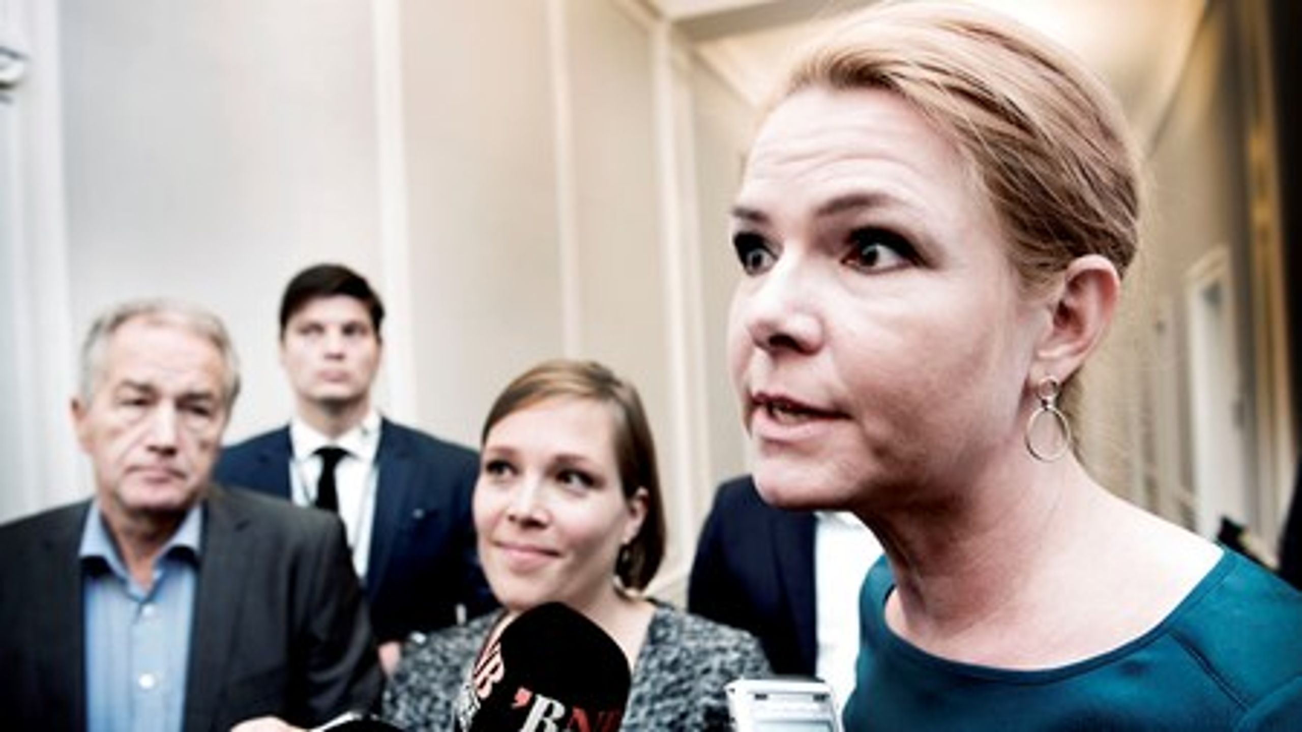 Inger Støjberg har indtil 27. oktober til at svare Ombudsmanden på hans supplerende spørgsmål.&nbsp;