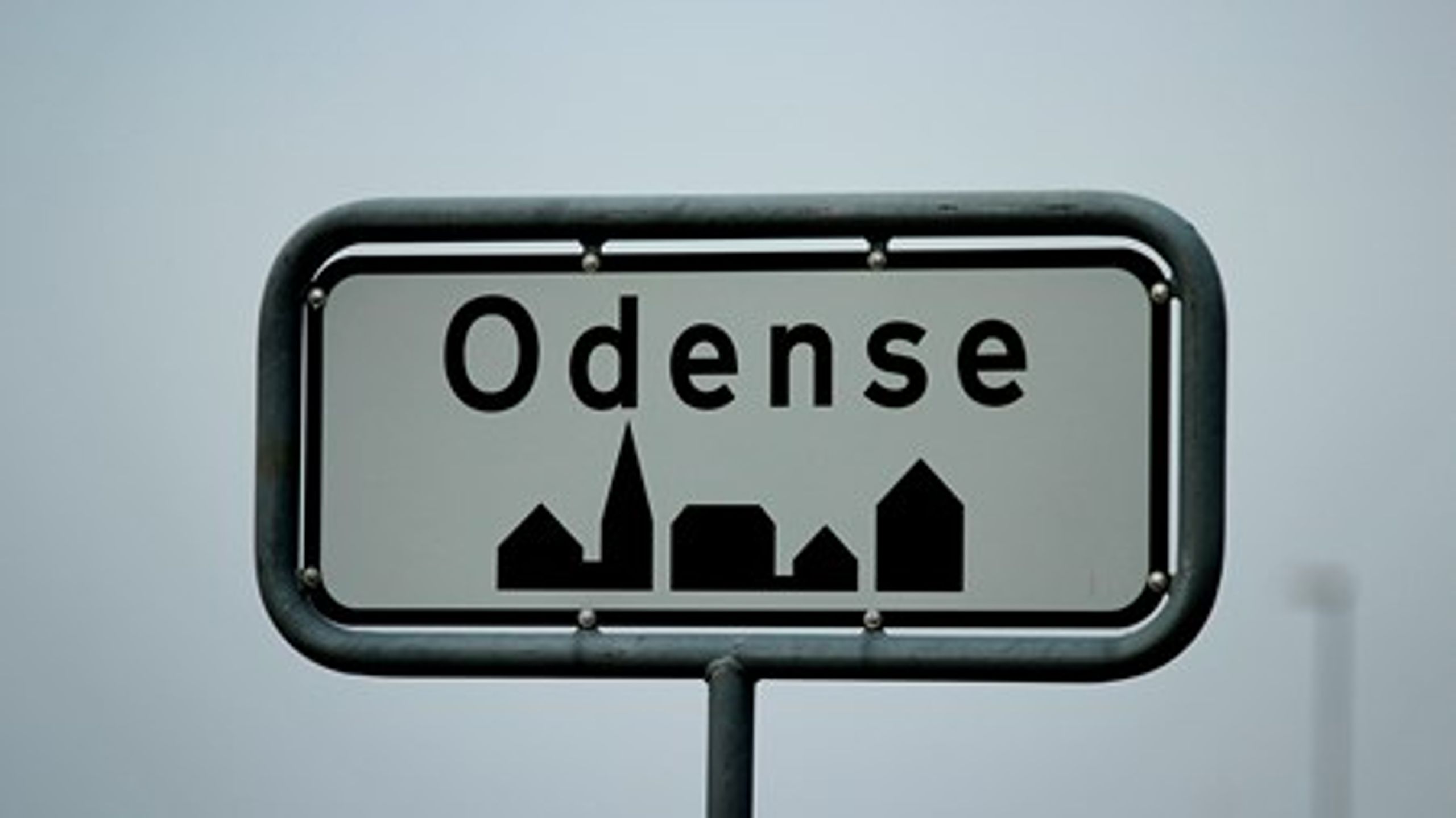 En direktør og to chefer måtte vinke farvel til deres job i Odense Kommunes Børne- og Ungeforvaltning oven på sommerens skandalesag om ulovlige besparelser på indsatsen for udsatte børn.&nbsp;