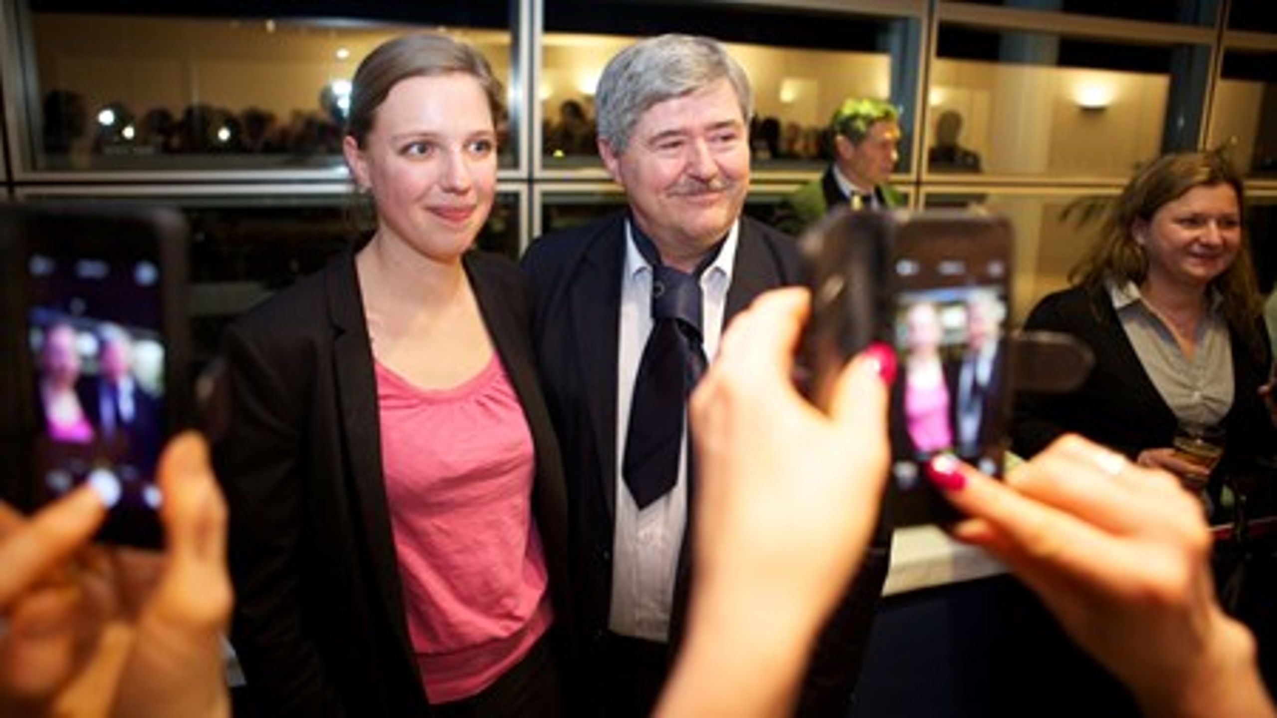 Enhedslistens Søren Søndergaard og Rina Ronja Kari fra Folkebevægelsen mod EU fører en mere troværdig kampagne end ja-partierne. I hvert fald hvis man spørger vælgerne.