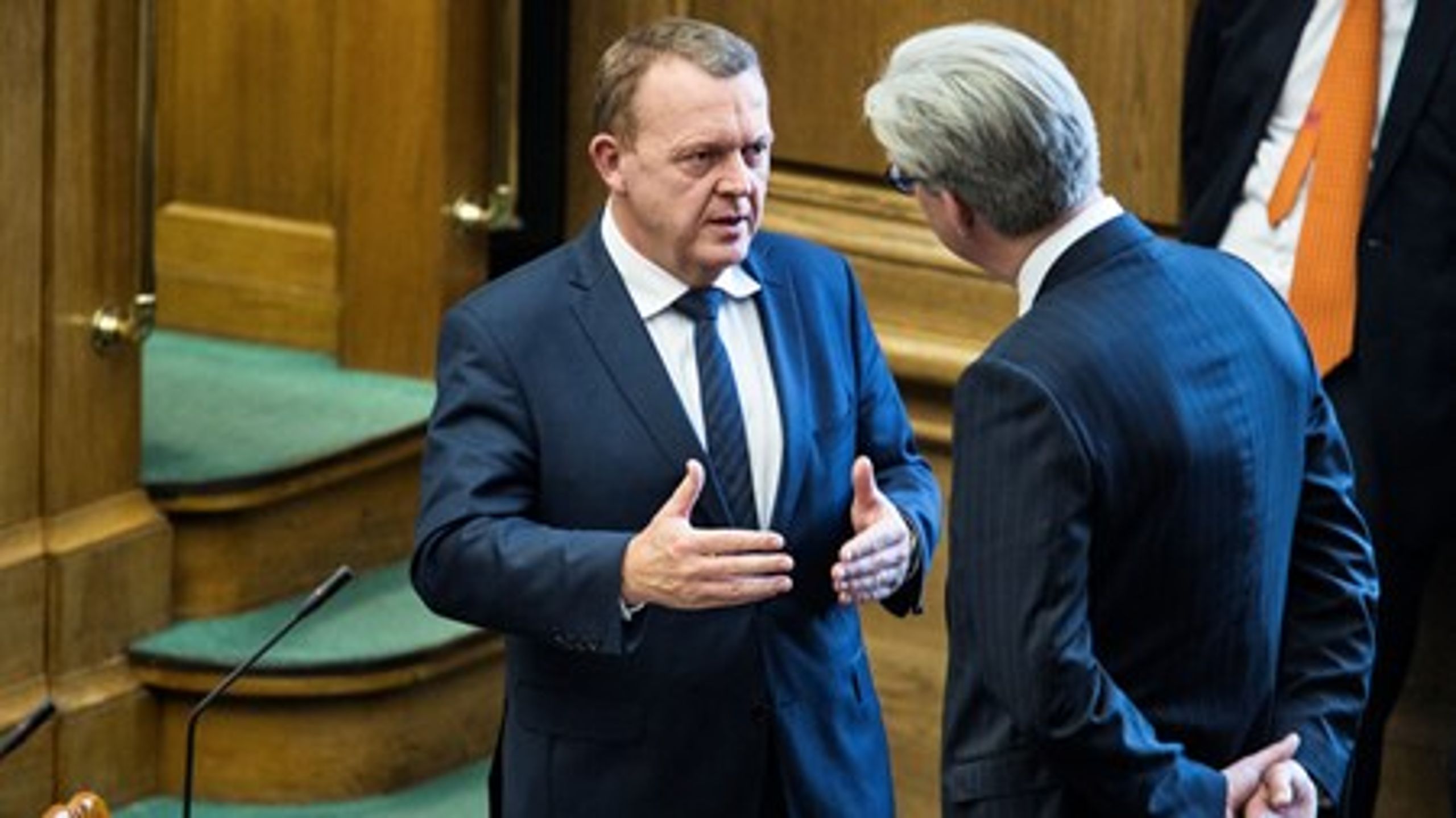 Lars Løkke Rasmussen med justitsminister Søren Pind, der kommer til at få sin del af regeringens vanskelige sager næste år.<br>