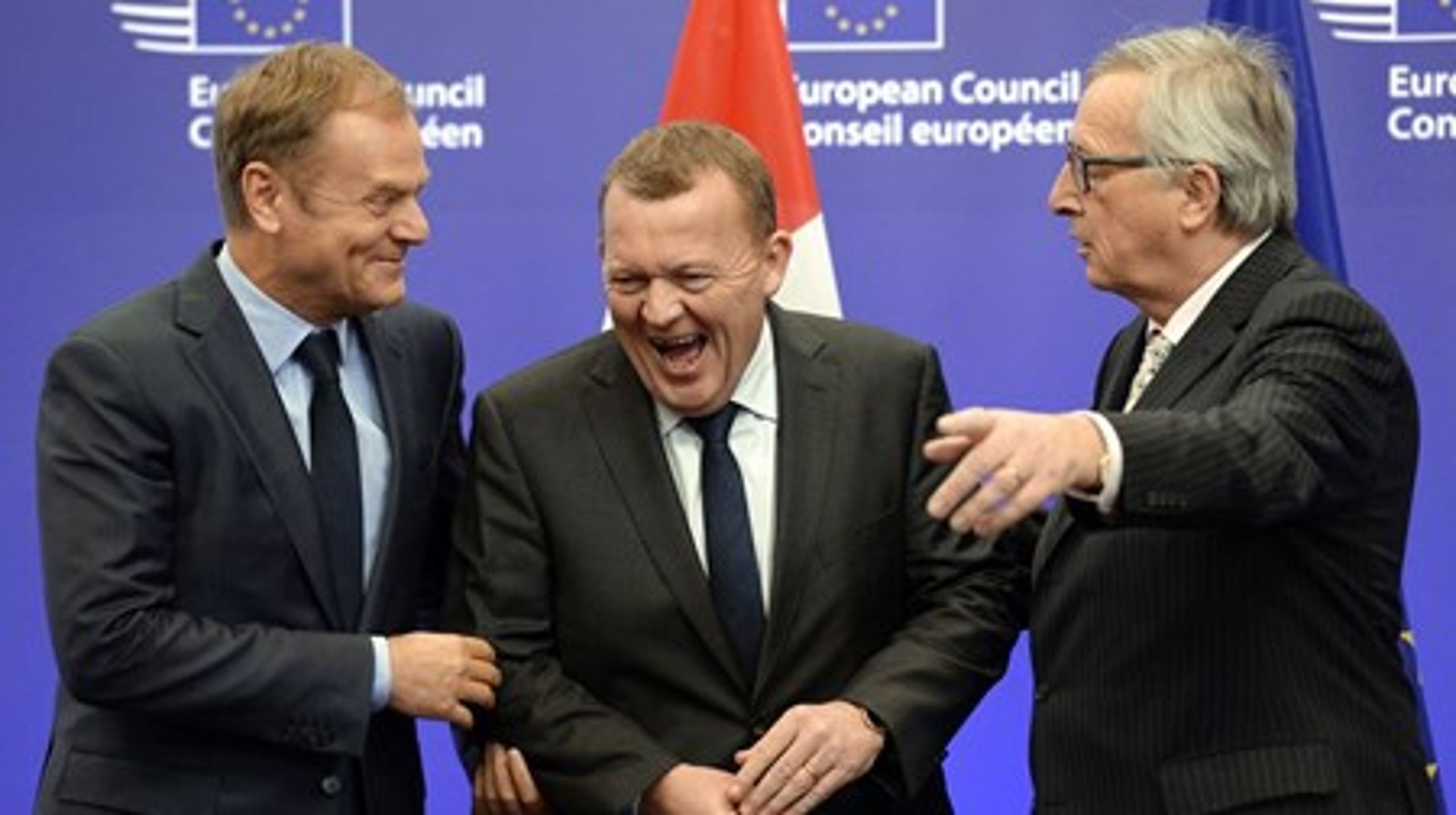 Der var god stemning mellem statsminister Lars Løkke Rasmussen (V), EU-Kommissionsformand Jean-Claude Juncker og formanden for Det Europæiske Råd, Donald Tusk, før de tre holdt møde om den danske situation efter folkeafstemningen. Men budskabet fra Tusk og Juncker var alvorligt: Danmark kan ikke være fuldt med i Europol.
