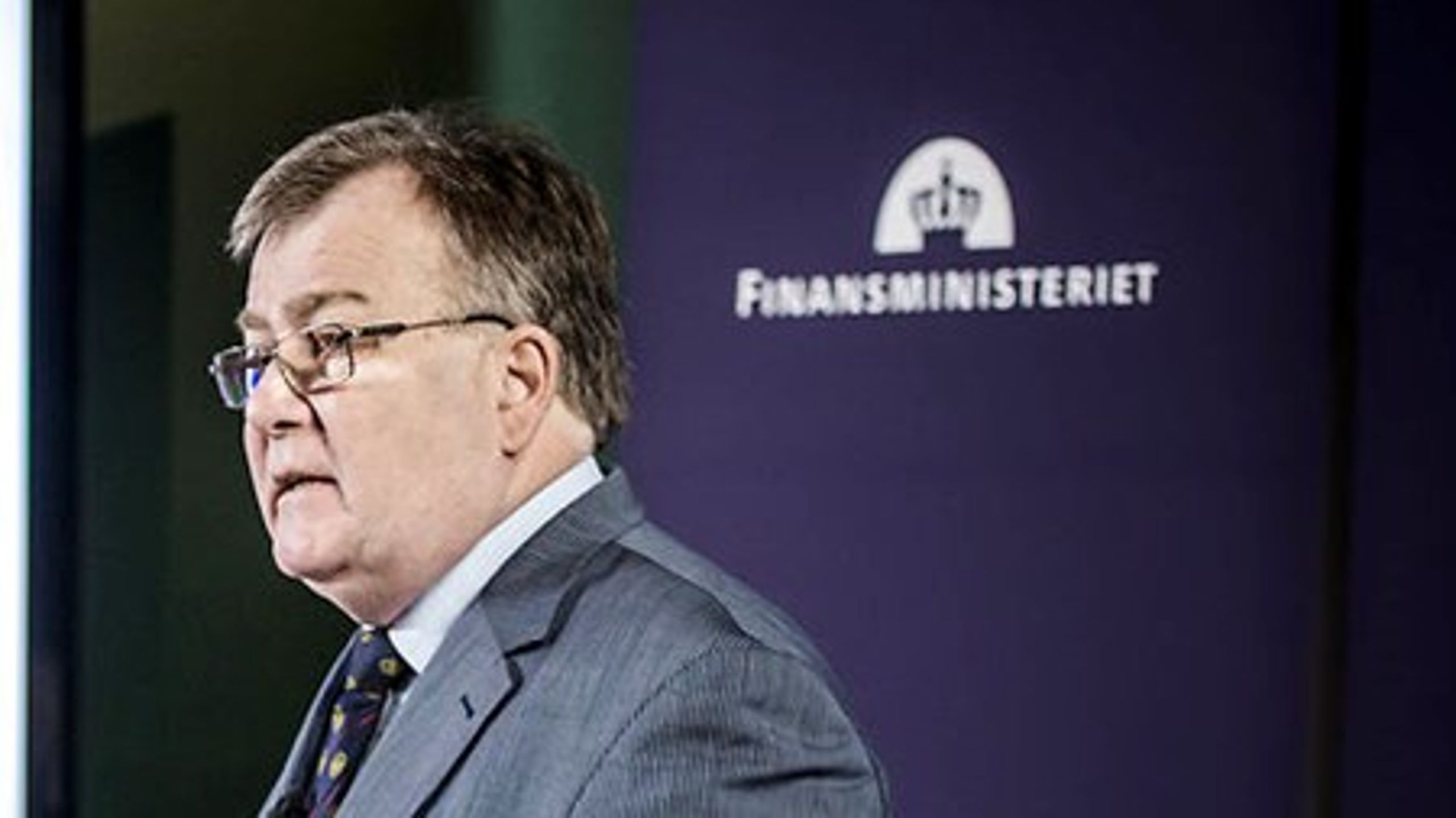 Claus Hjort Frederiksen (V) har måttet lave fire ændringer i sin finanslov for 2016.