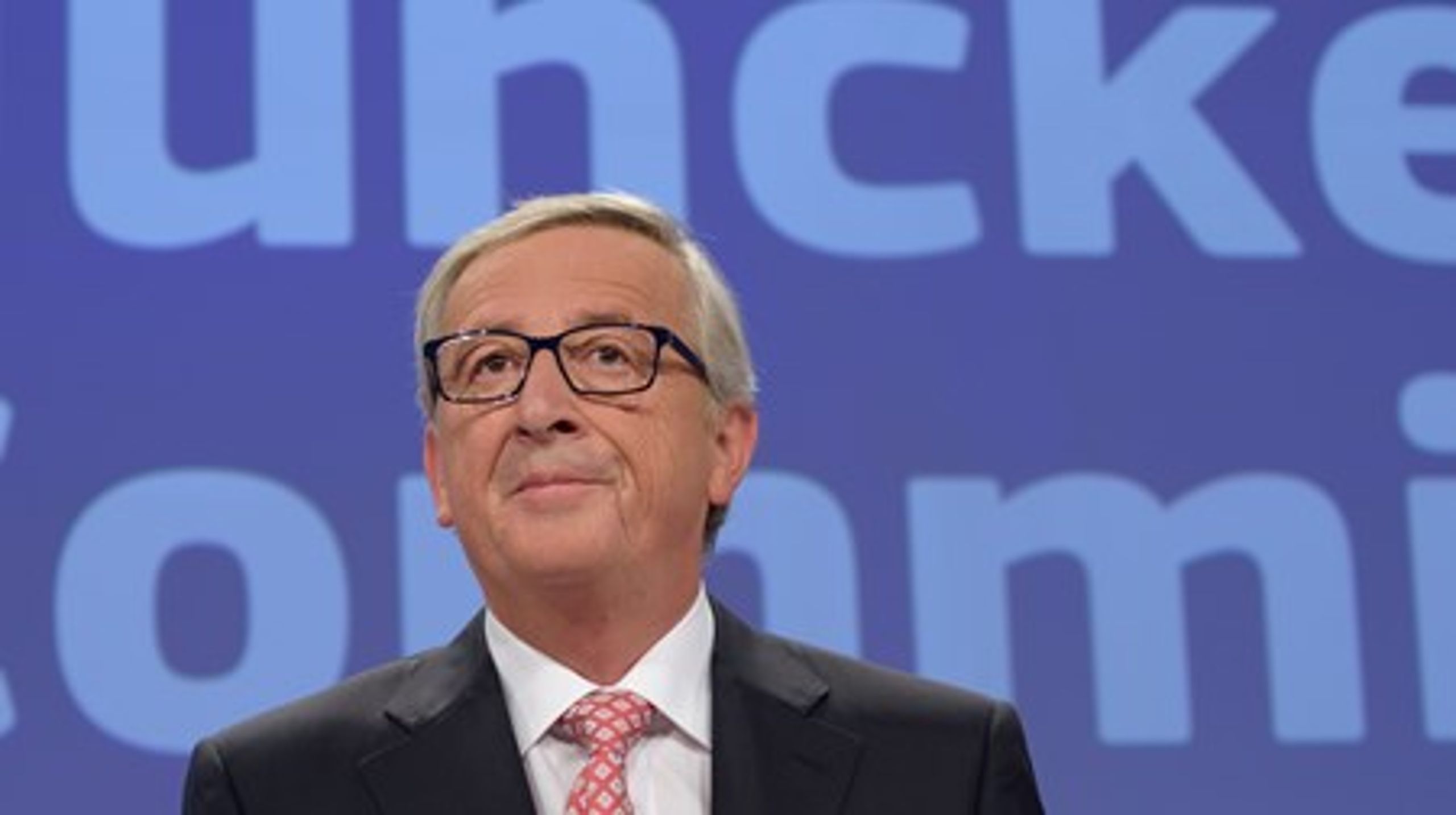 EU-kommissionsformand Jean-Claude Juncker advarer om, at et nedbrud i Schengen kan få uanede økonomiske konsekvenser.