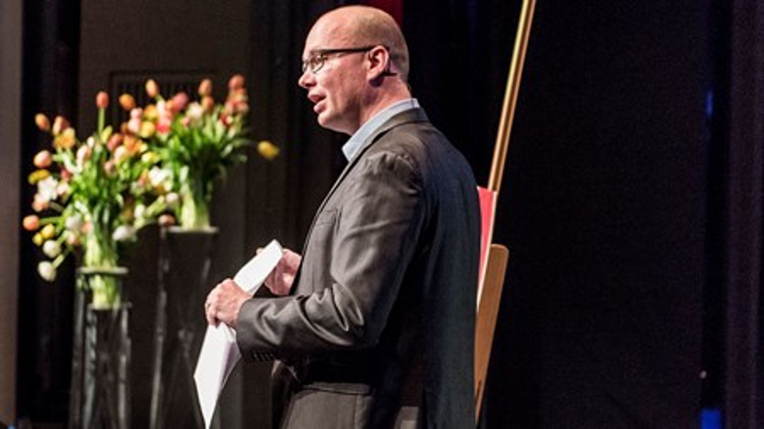 Formand for KL's Teknik- og Miljøudvalg Jørn Pedersen kritiserede på topmødet i Aalborg regeringen for, at der er gået Christiansborg-fnidder i planloven.